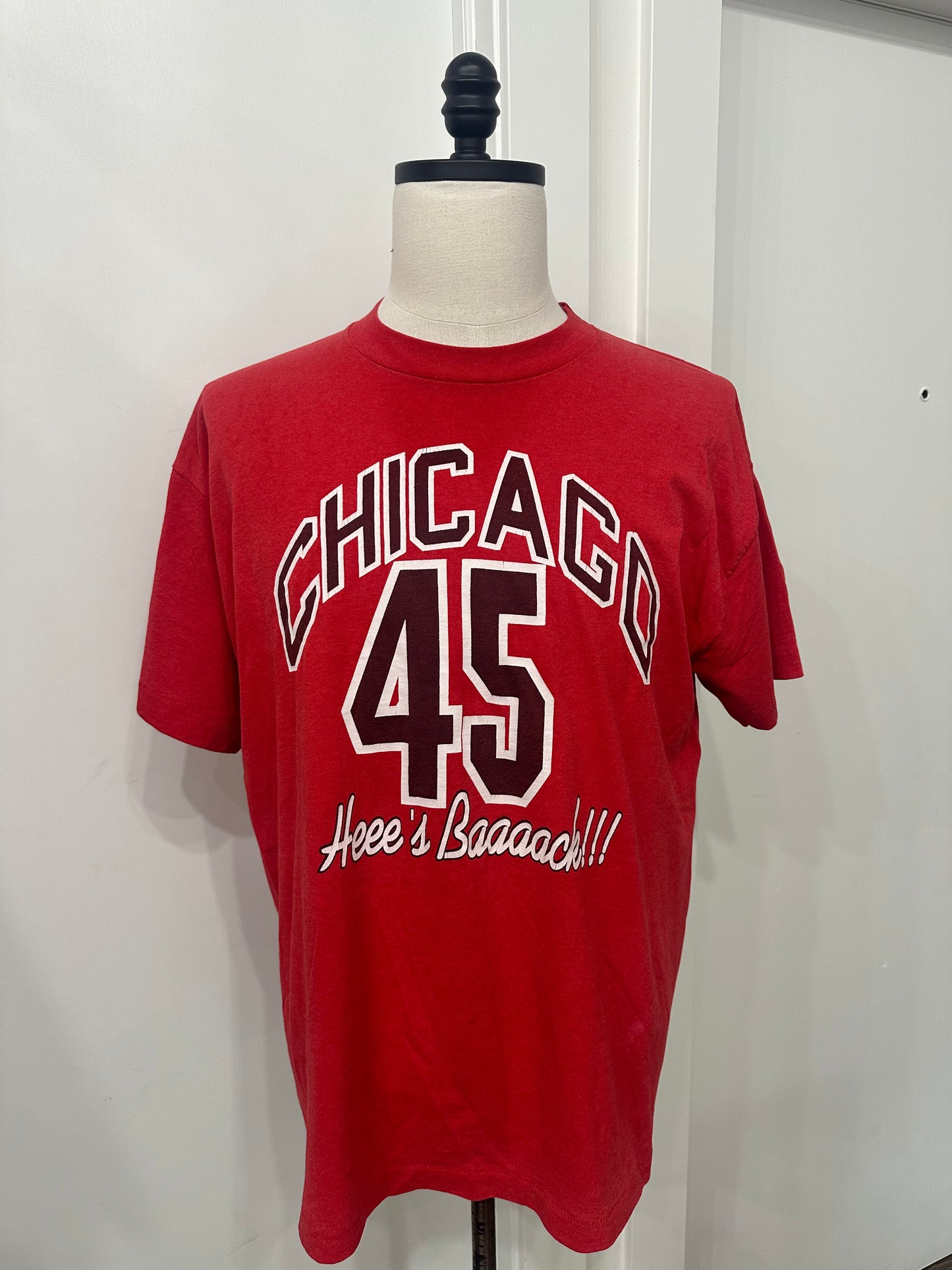(Mens XL) 90s Chicago Bulls 'He's Baaack...' Shirt 007