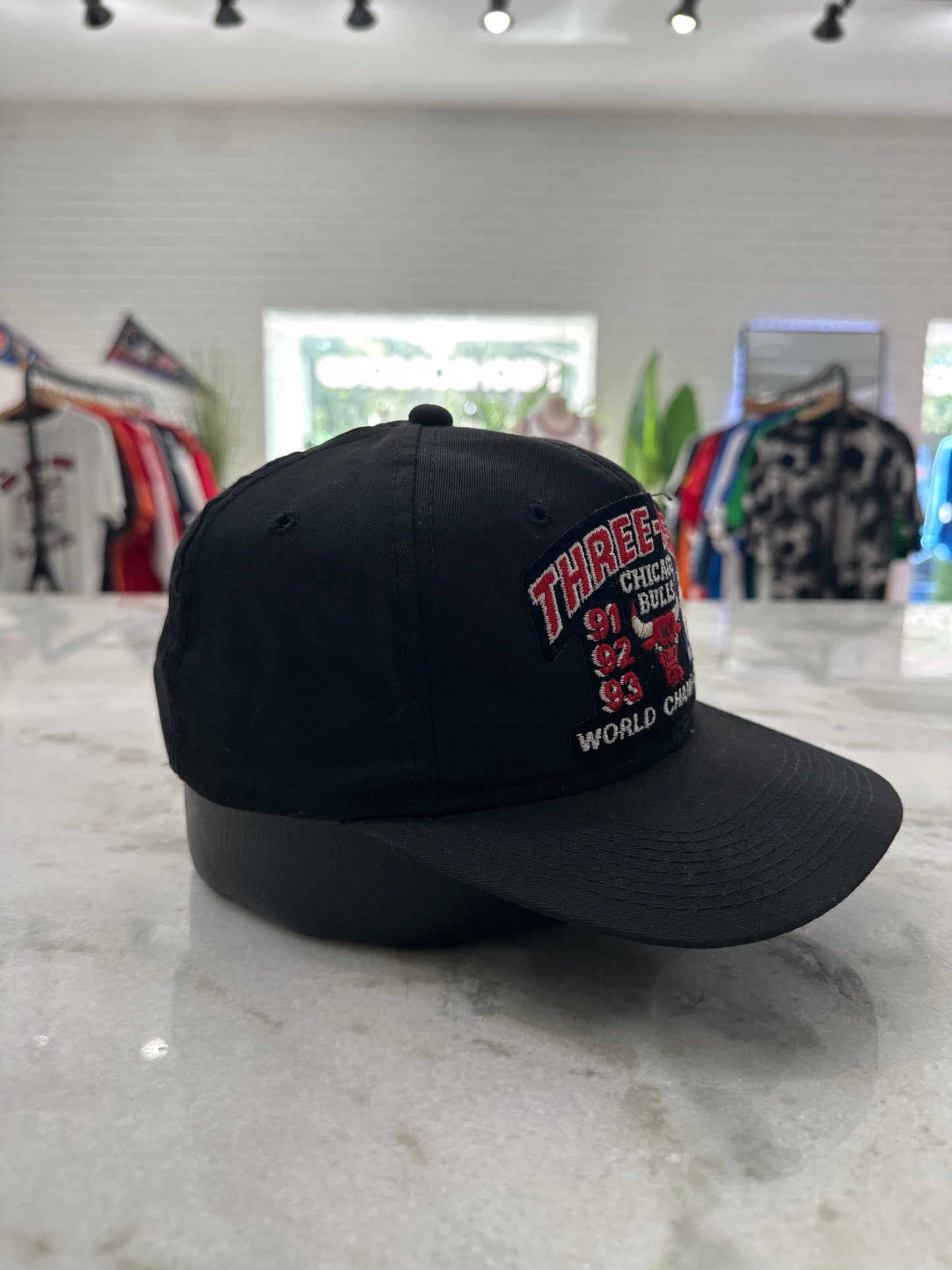 (Adult) Chicago Bulls Three-Peat Champions Hat