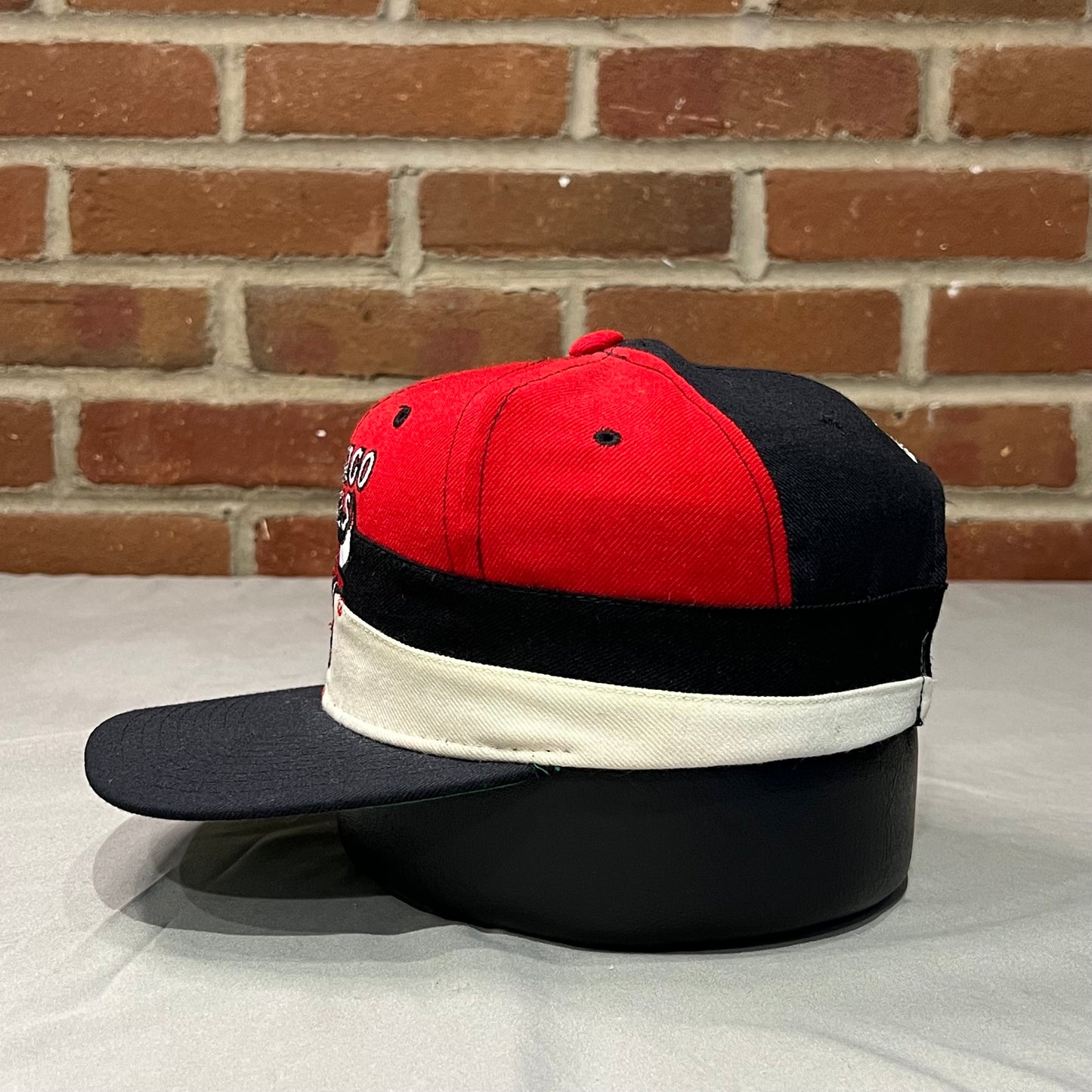 90s Chicago Bulls Swirl Snapback Hat