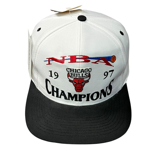 NWT 1997 Chicago Bulls Snapback Hat