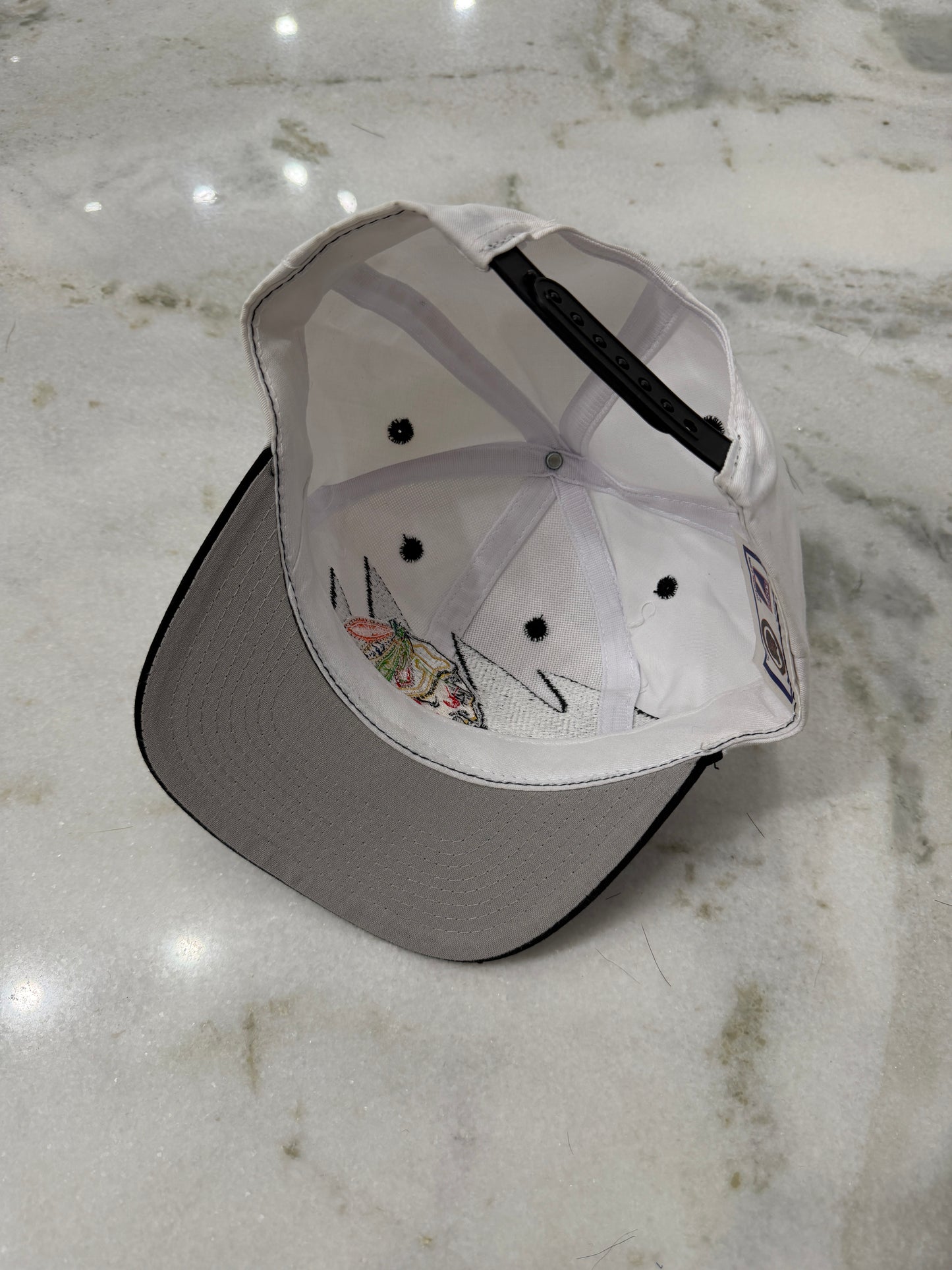 90s Chicago Blackhawks Logo 7 Sharktooh Hat