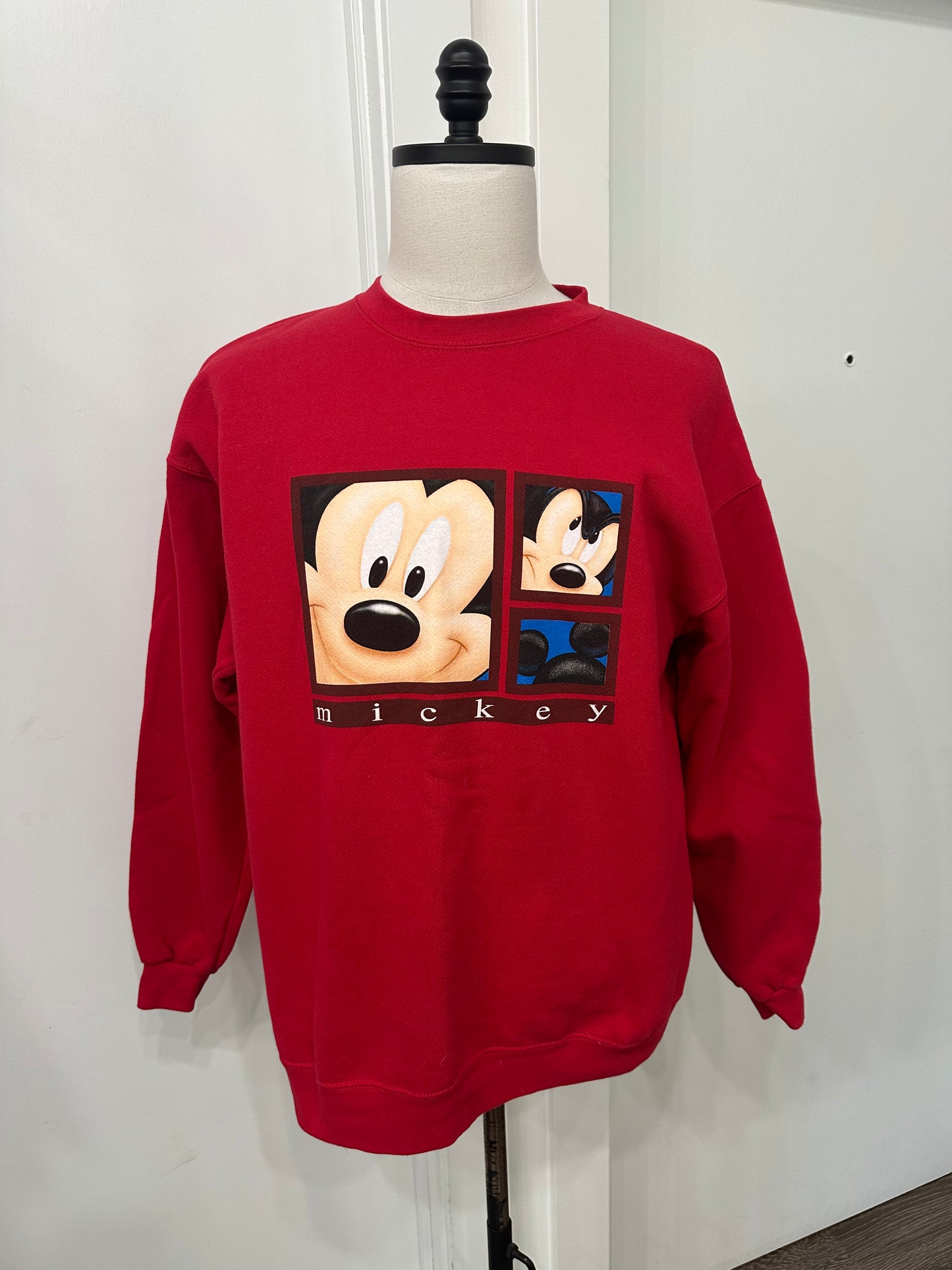 (Womans 2XL) Disney Mickey Sweater