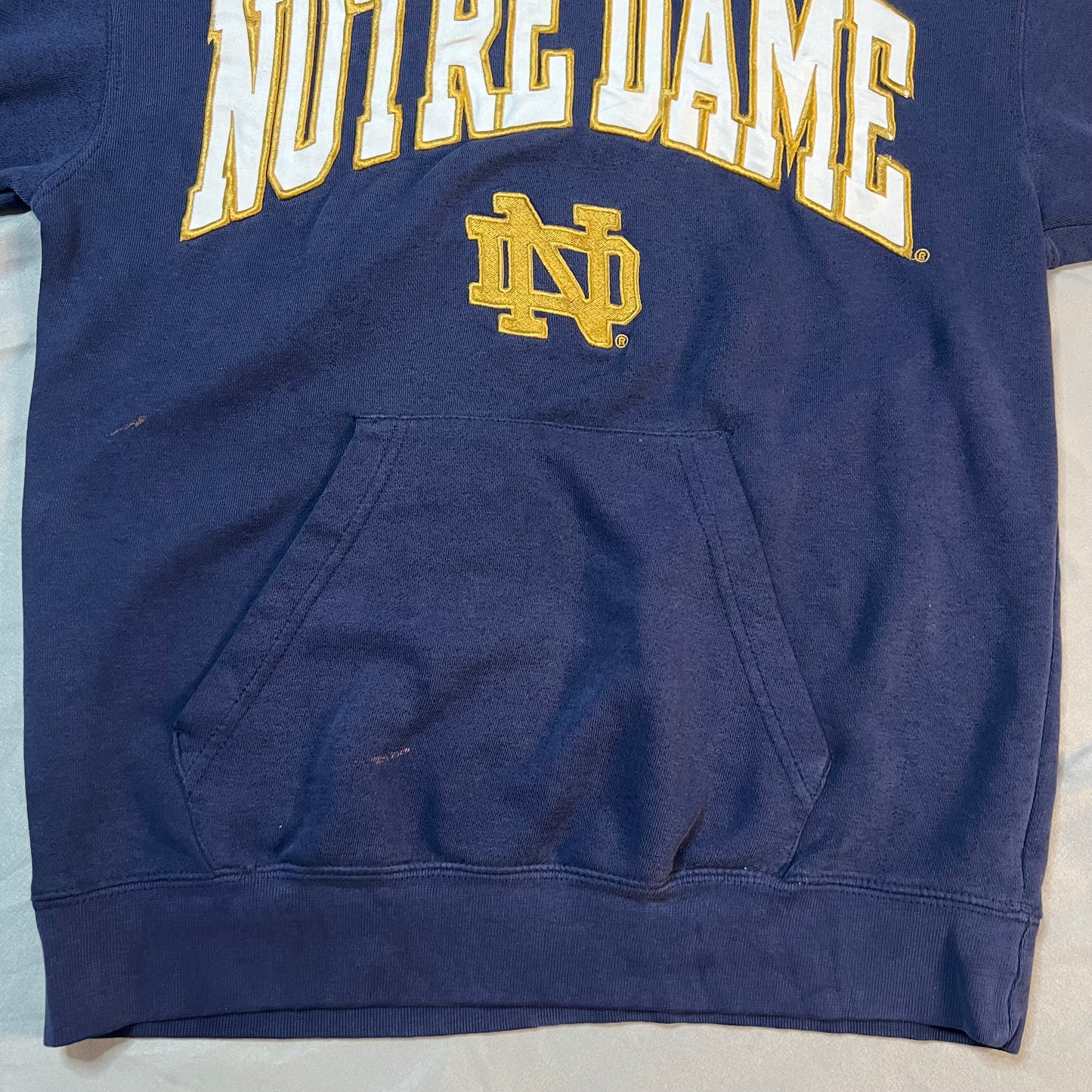 Vintage Notre Dame Hoodie Womans Medium Sweat Shirt NCAA Reebok Heisman Collection