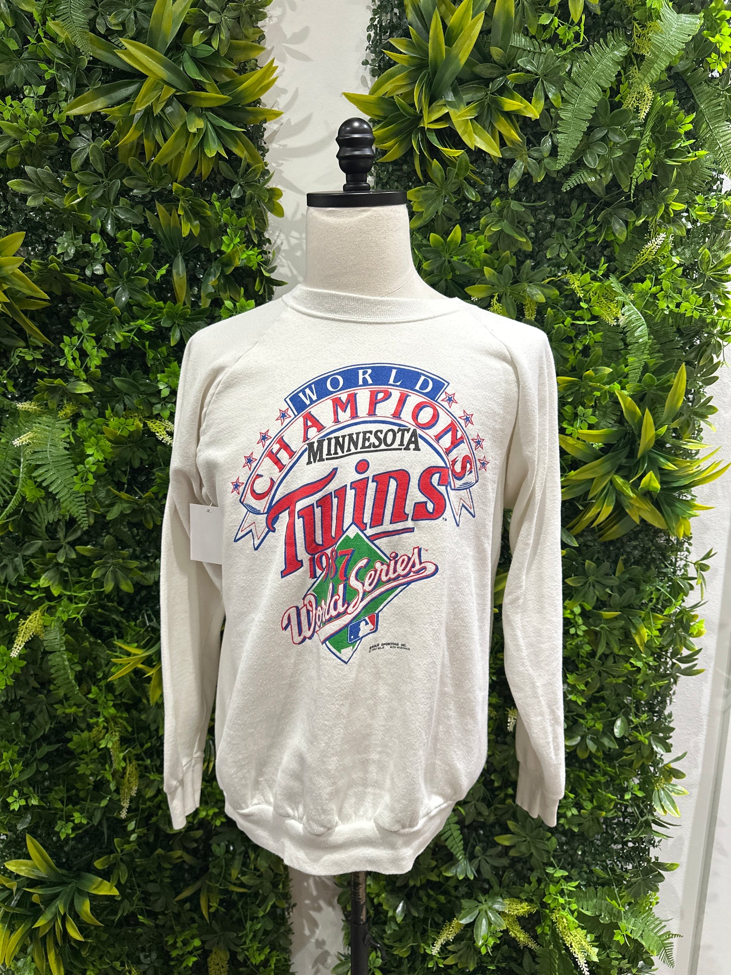 (Mens Large) 1987 Minnesota Twins World Series Champs Sweater 007