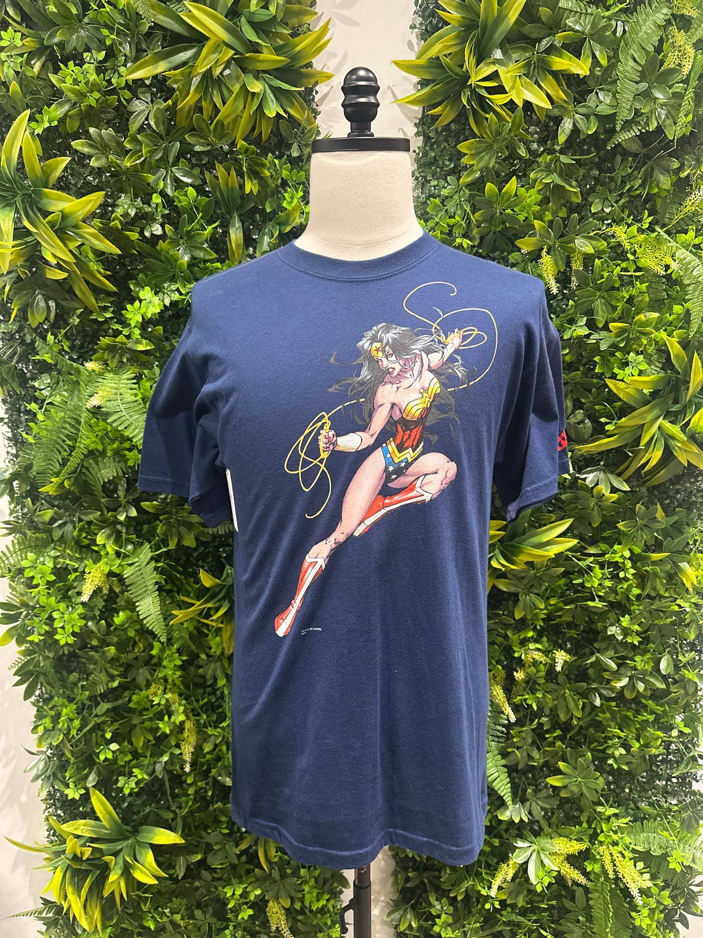 (Mens Medium) Dc Universe 'Wonder Woman' Shirt 007