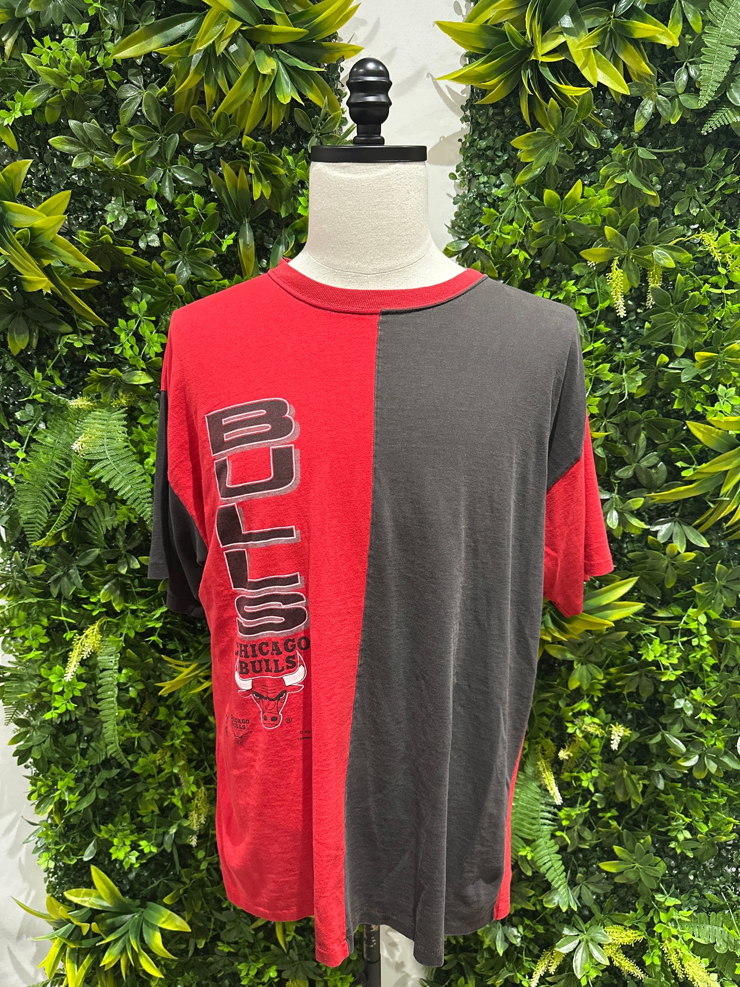 (Mens XL) Chicago Bulls Shirt