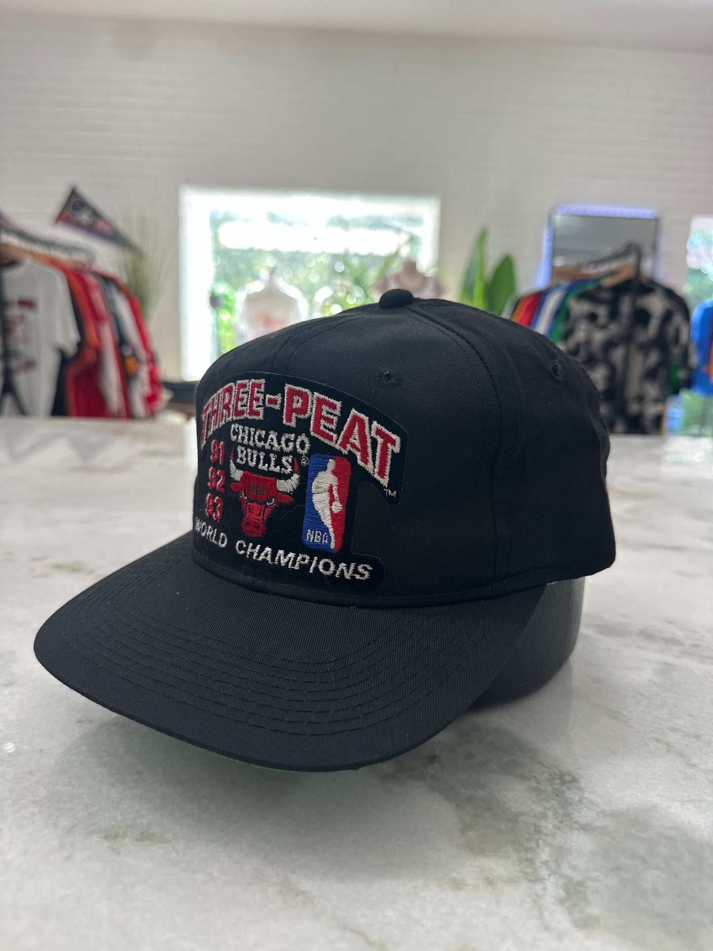(Adult) Chicago Bulls Three-Peat Champions Hat
