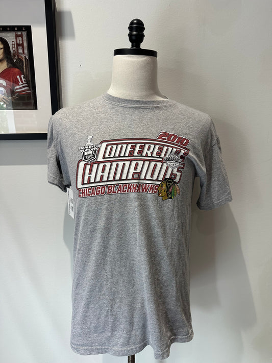(Mens Medium) 2010 Chicago Blackhawks Champions Shirt 007