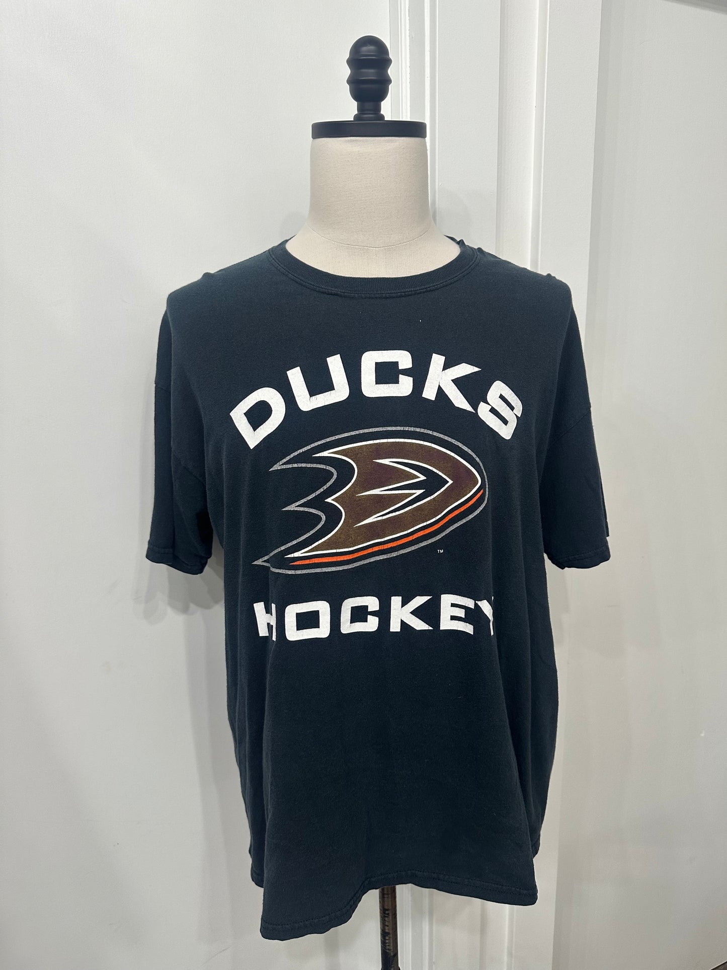 (Mens XL) NHL Anaheim Ducks Shirt 007