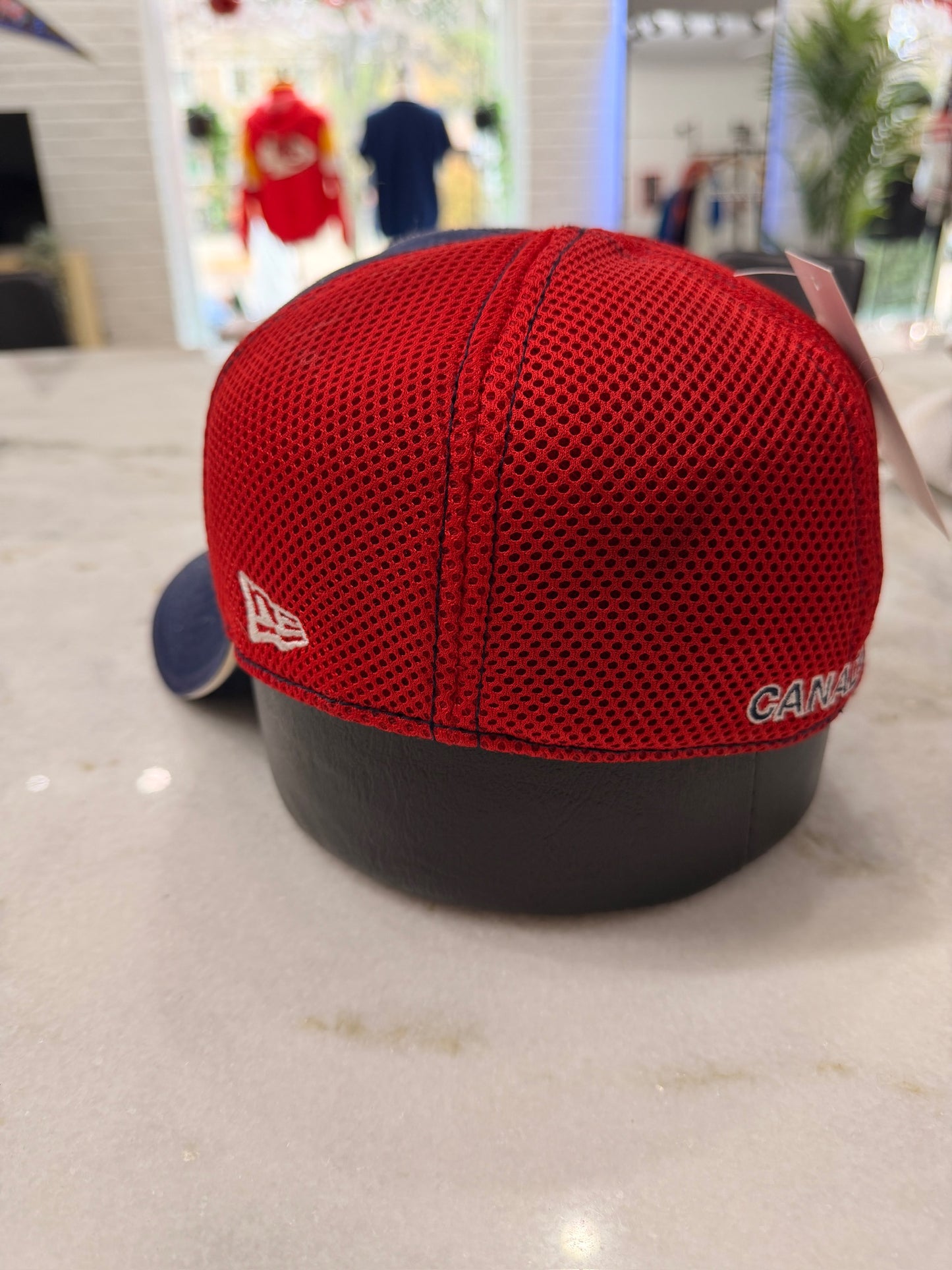 (Adult Medium / Large) Montreal Canadiens Fitted Hat