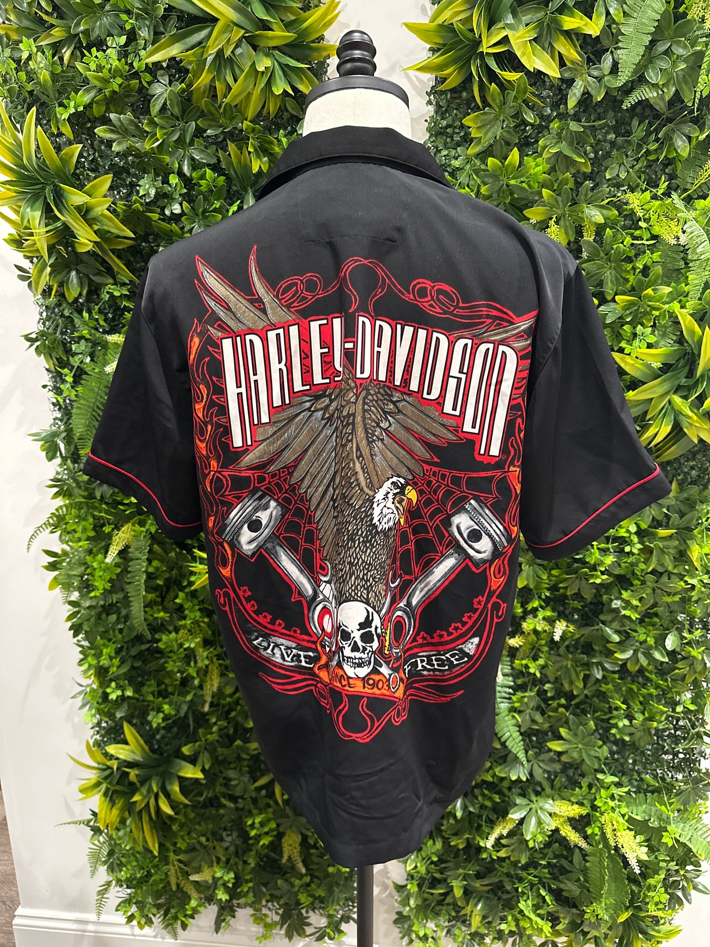 (Mens Medium) Harley Davidson Black & Red Button-Up Shirt 007