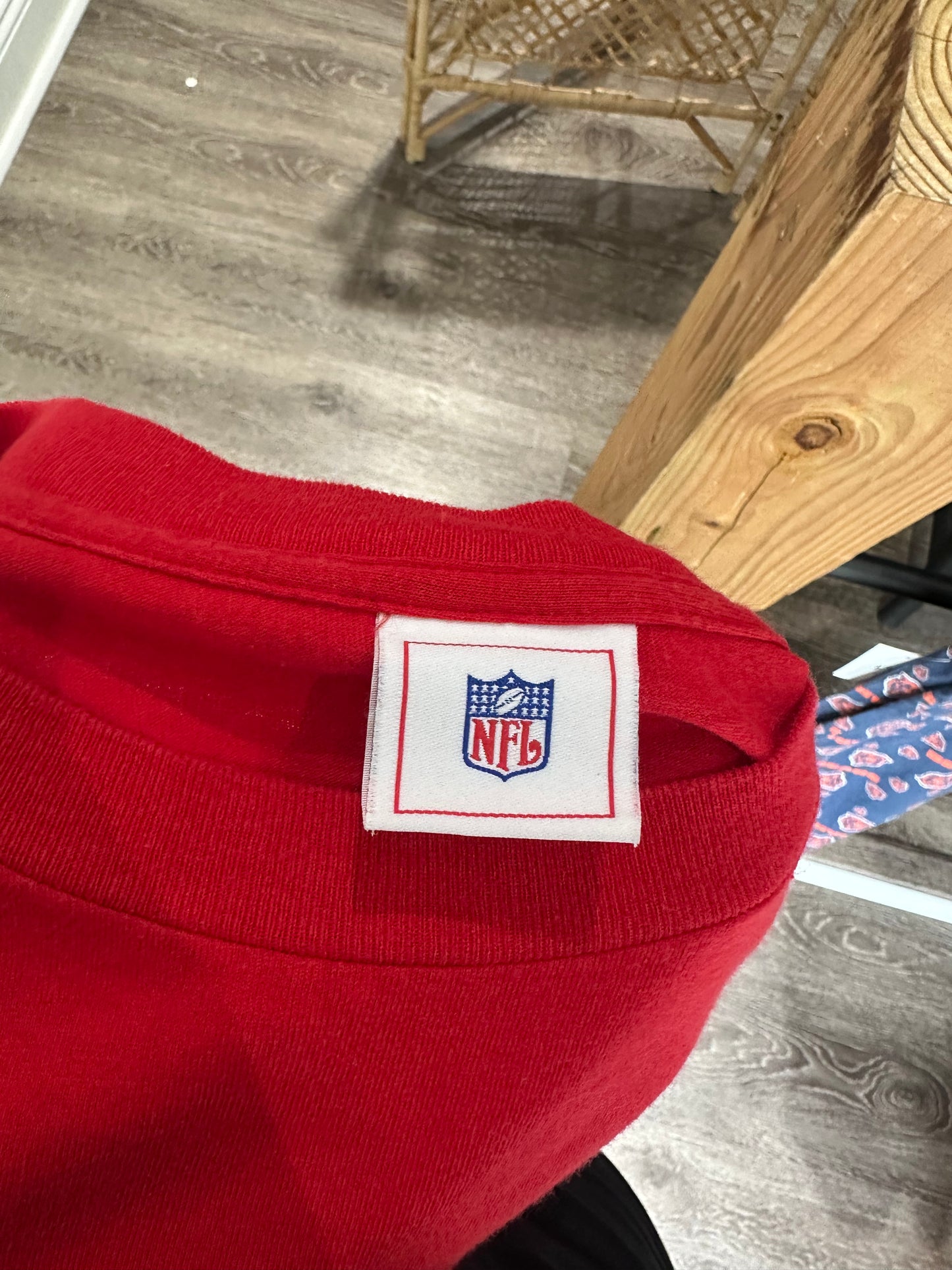 (Mens Large) NFL Tampa Buccaneers Shirt 007