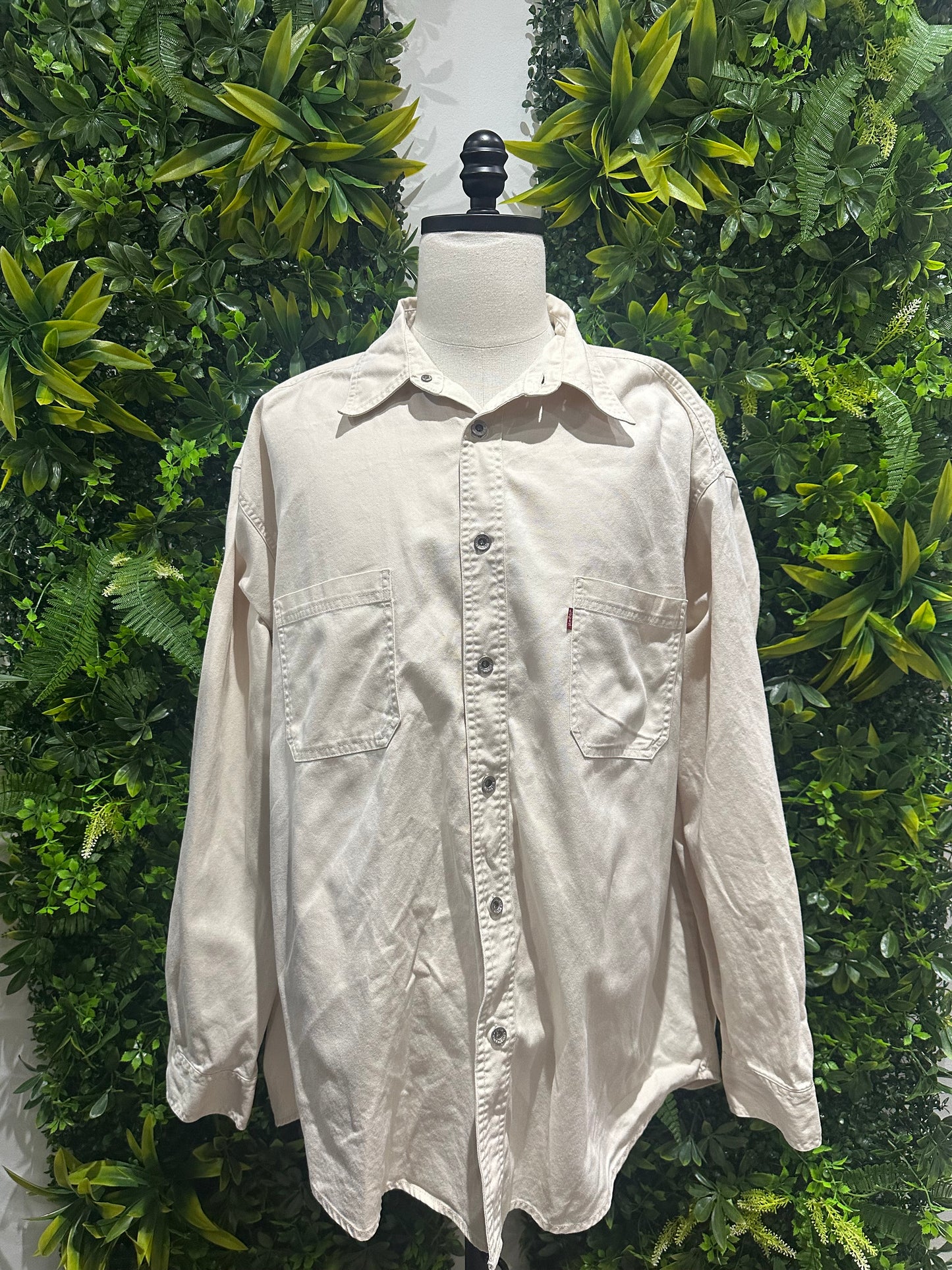 (Mens XL) Levi's White Button-Up Shirt 007