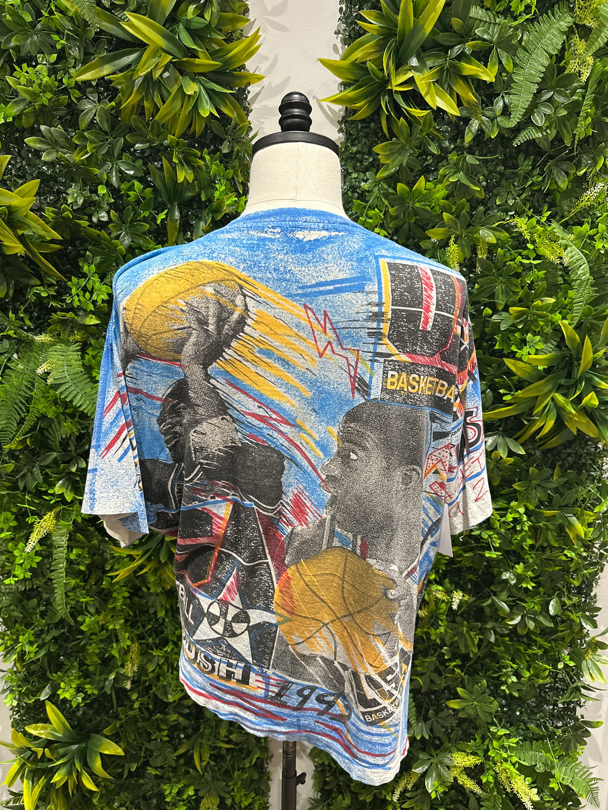 (Mens XL) 90s USA Baketball 'Magic Johnson & Michael Jordan' AOP Shirt 007