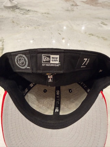 (Adult 7 5/8) 2013 Chicago Blackhawks Fitted Hat