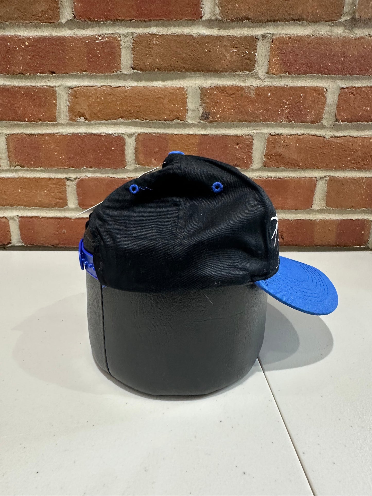 (Kids) 90s Chicago Cubs Taz Snapback Hat