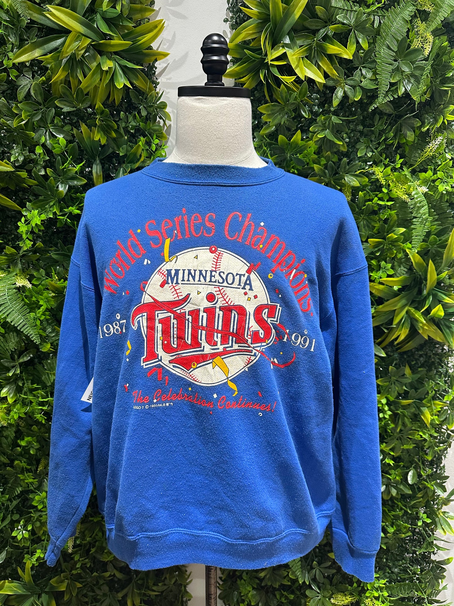 (Mens XL) 1991 Minnesota Twins Sweater 007