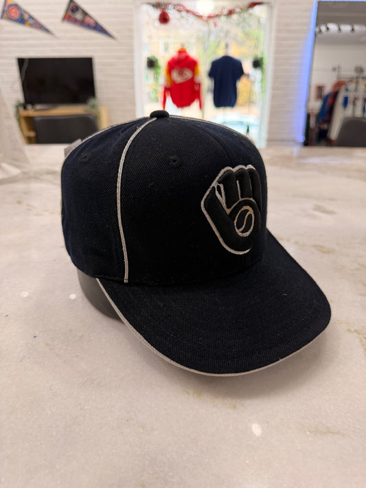 (Adult 7 1/4) Milwaukee Brewers Fitted Hat