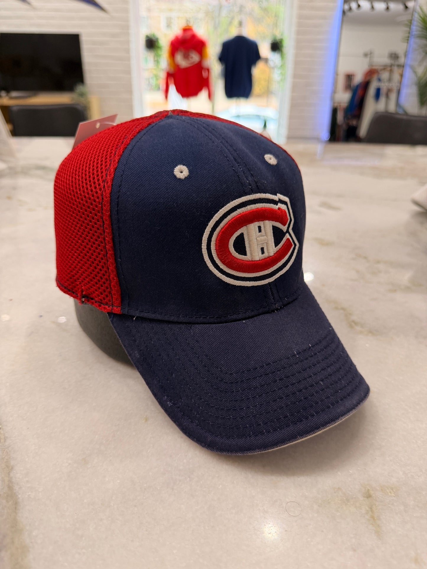 (Adult Medium / Large) Montreal Canadiens Fitted Hat