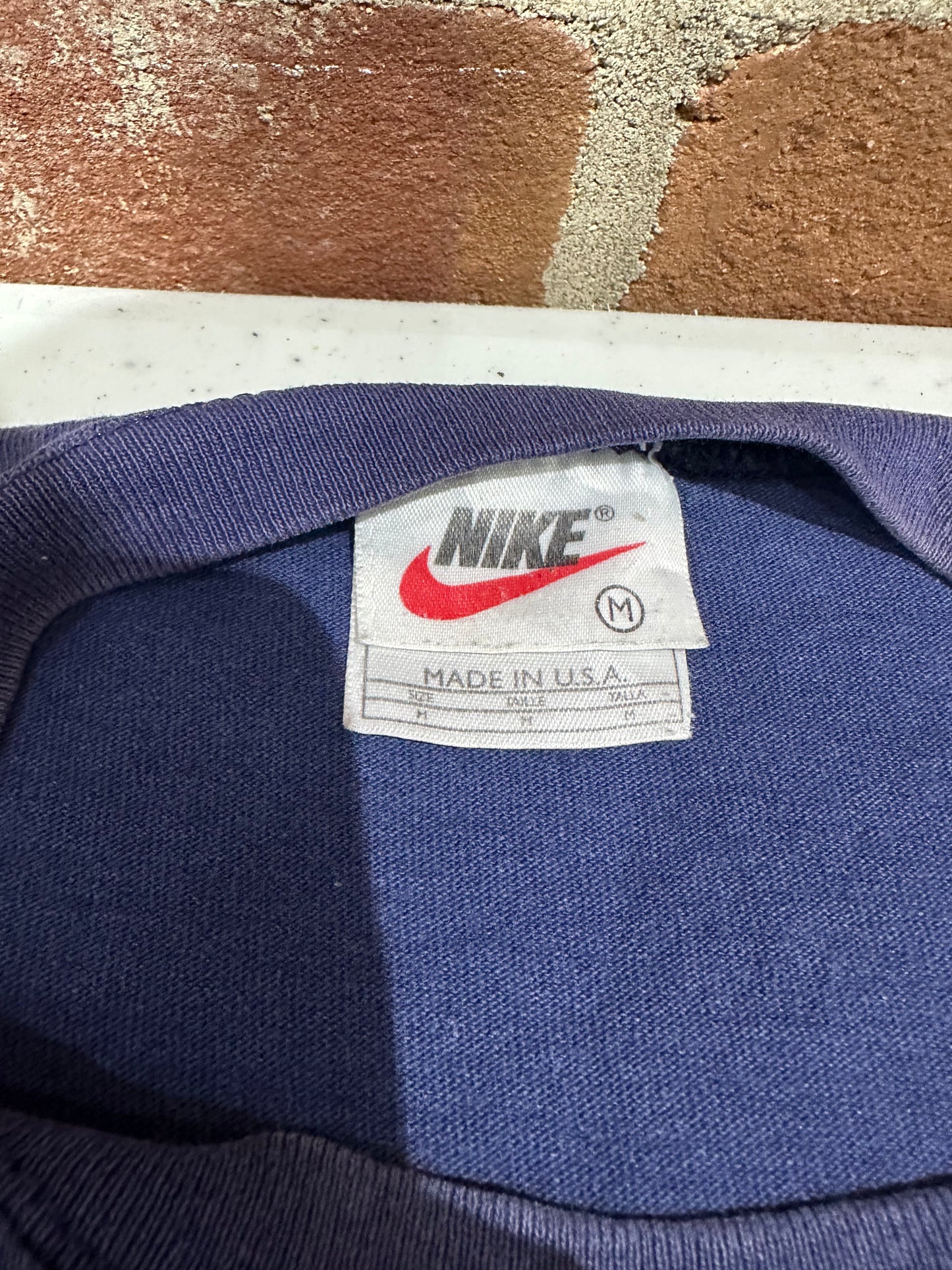 (Mens Medium) 90s Nike Swoosh Cut Off Shirt