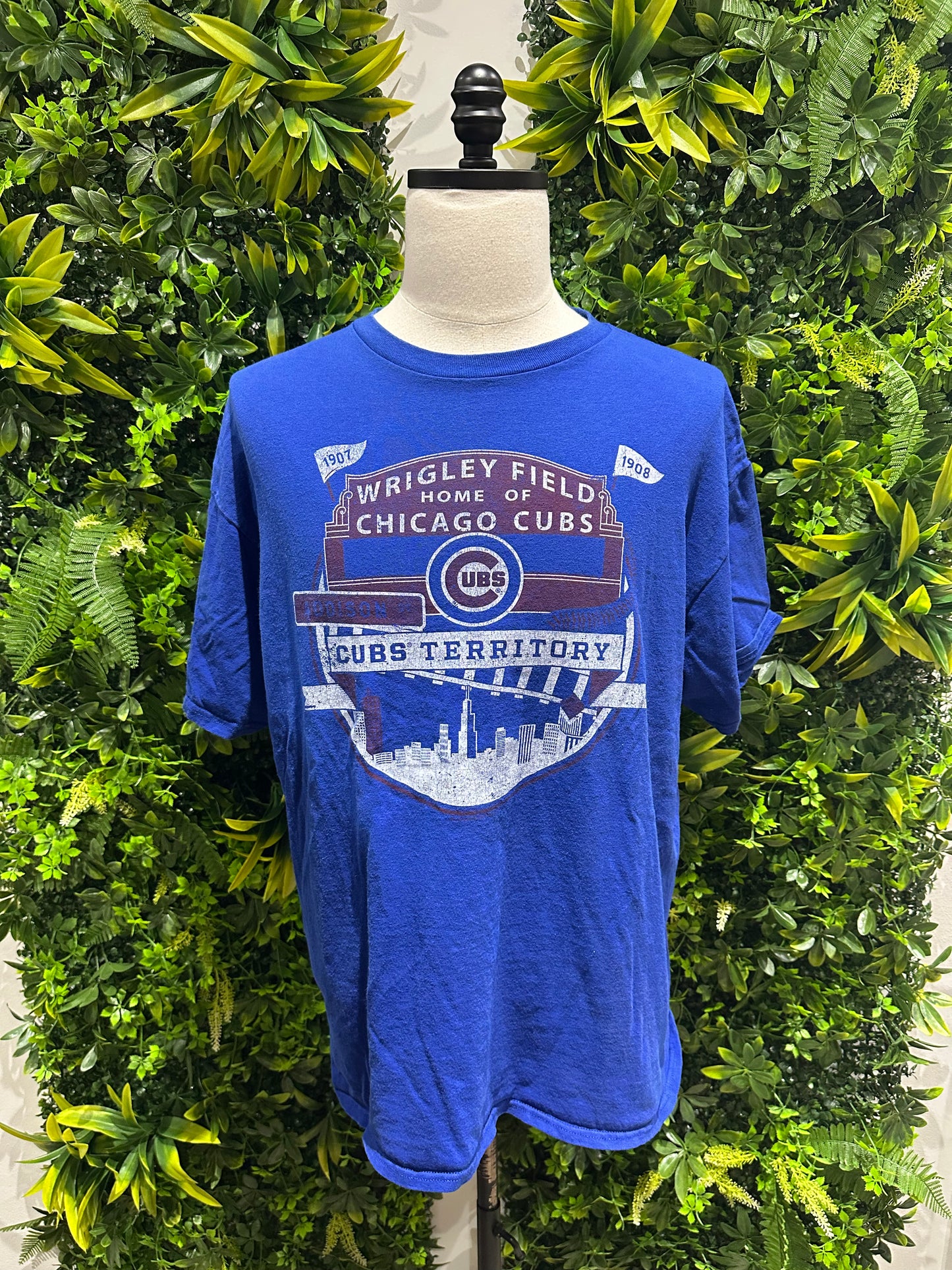 (Mens XL) MLB Chicago Cubs Wrigley Field Shirt 007
