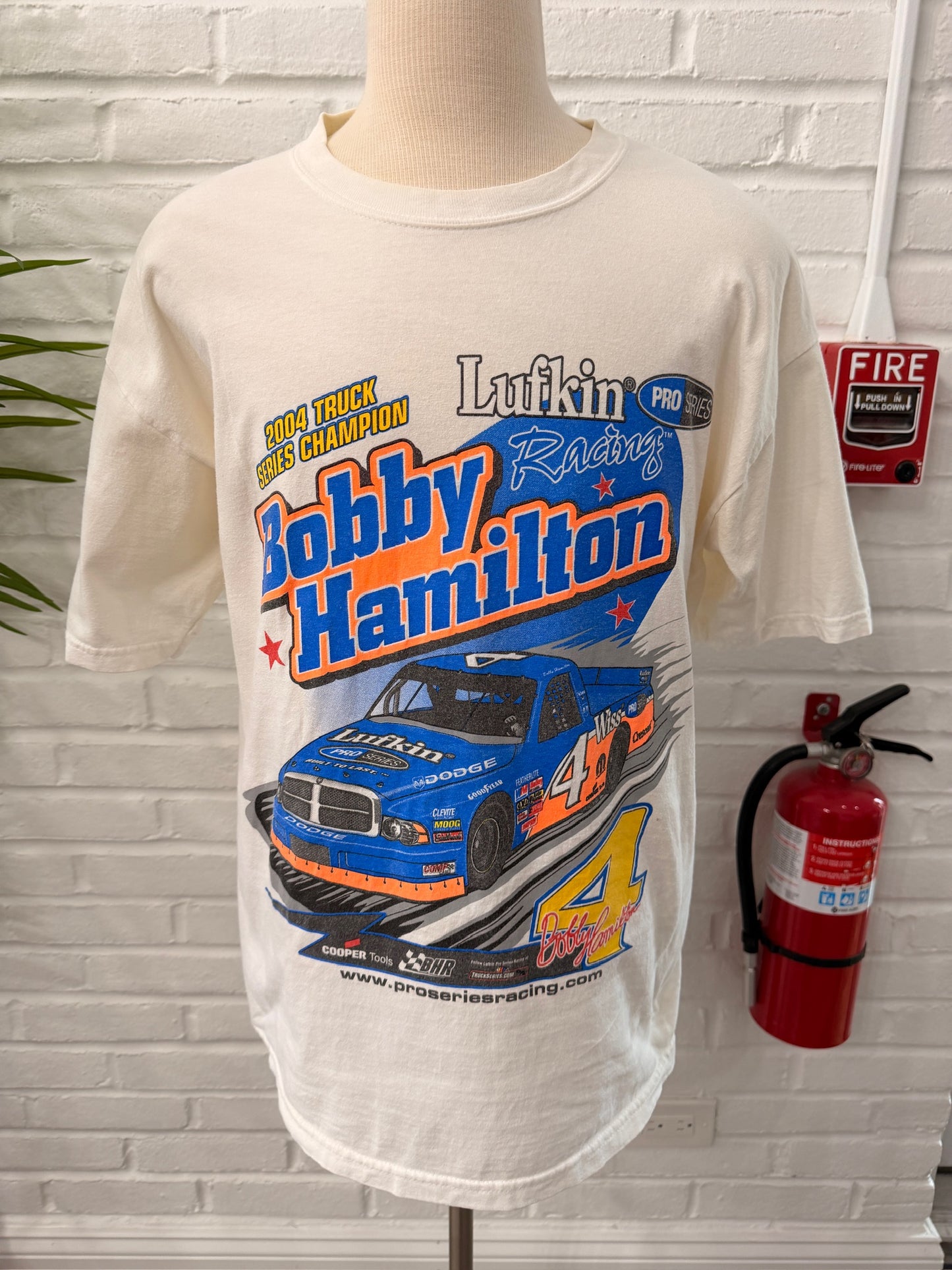 (Mens XL) 2004 NASCAR Bobby Hamilton Shirt