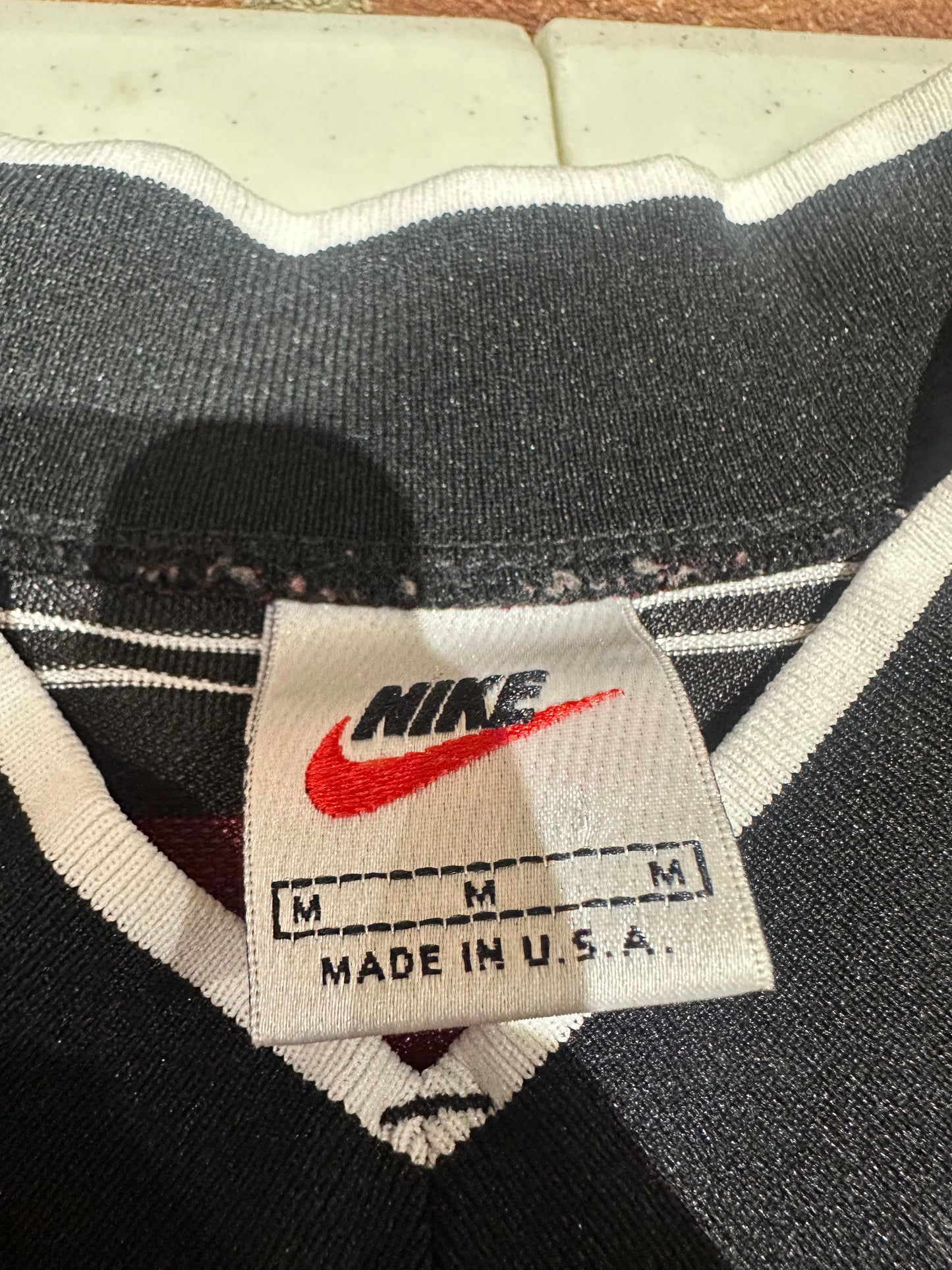 (Mens Medium) 90s Nike Striped Soccer Jersey 007