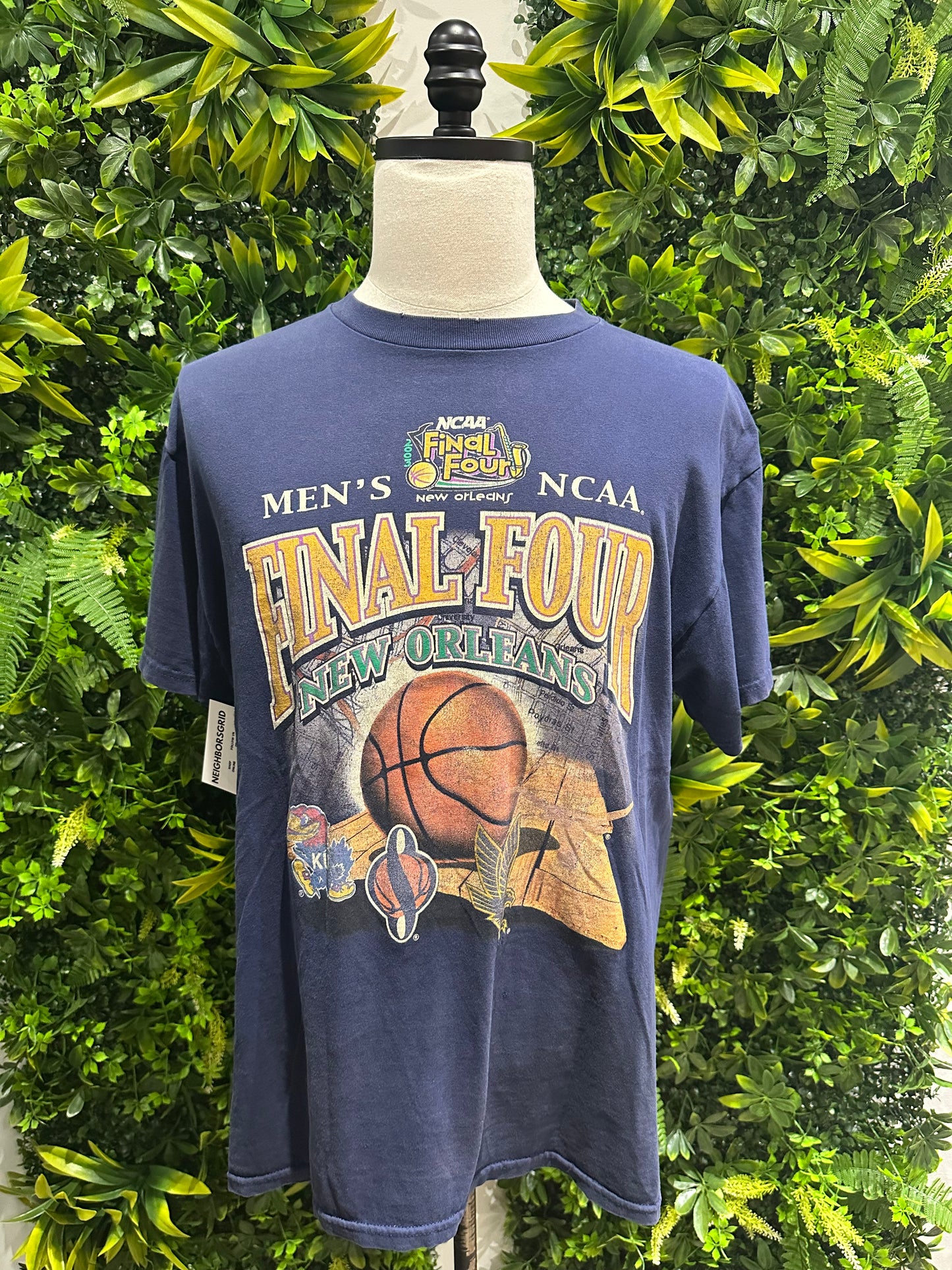 (Mens XL) 90s NCAA Final Four New Orleans Shirt 007