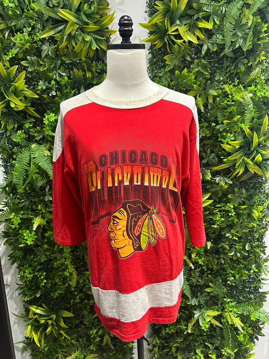(Mens Large) 90s Blackhawks Spell-out Shirt 007