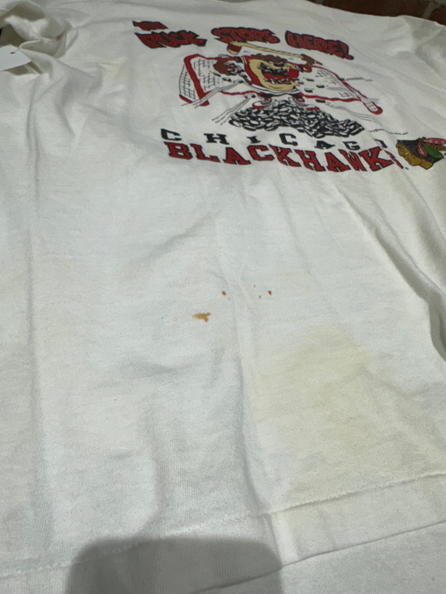 (Mens Large) 90s Chicago Blackhawks Taz Shirt 007