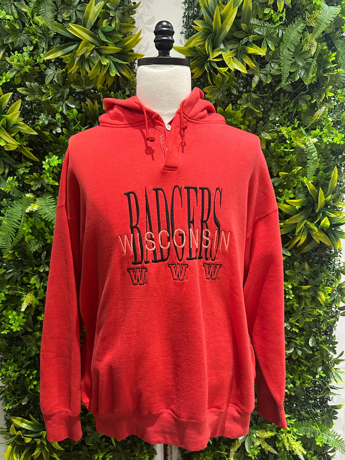 (Mens XL) 90s Wisconsin Henley Hoodie