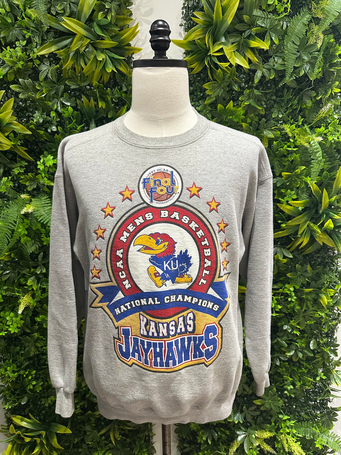 (Mens Large) 1997 Kansas Final Four Sweater