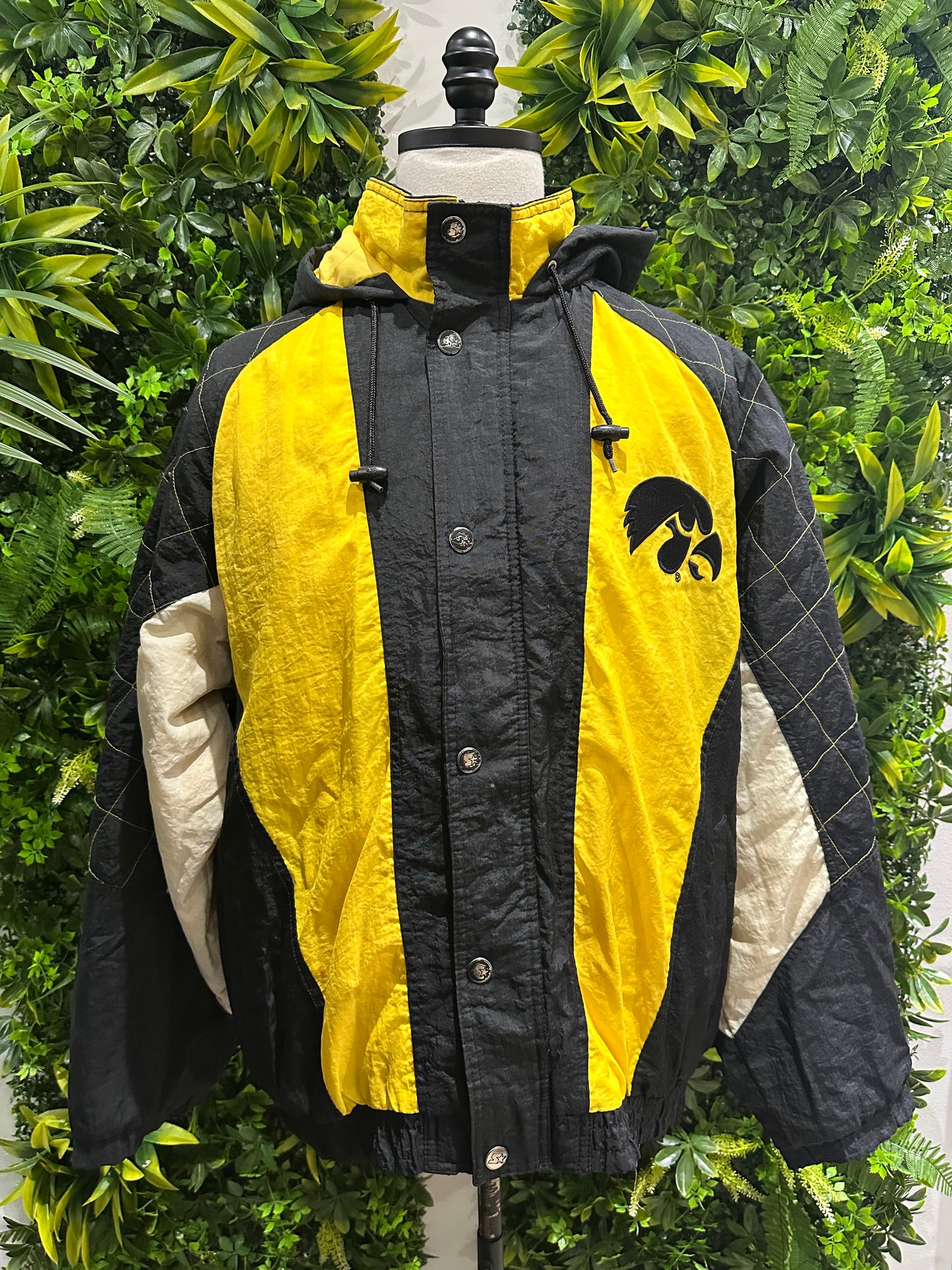 (Mens XL) 90s Iowa Hawkeyes Starter Jacket