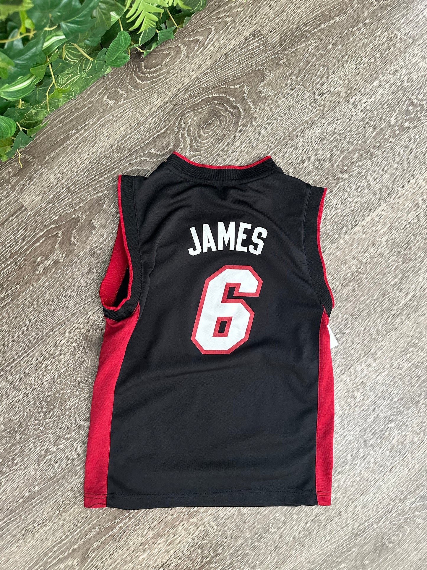 (Kids Medium) LeBron James Miami Heat Jersey