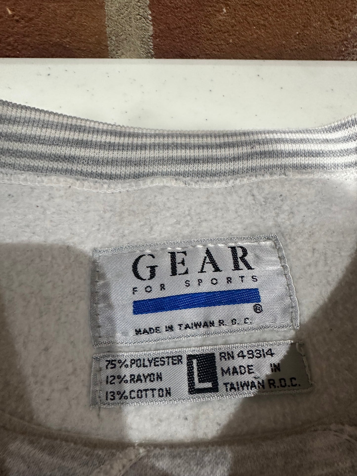 (Mens Large) 90s Georgia Tech Spell-Out Sweater 007