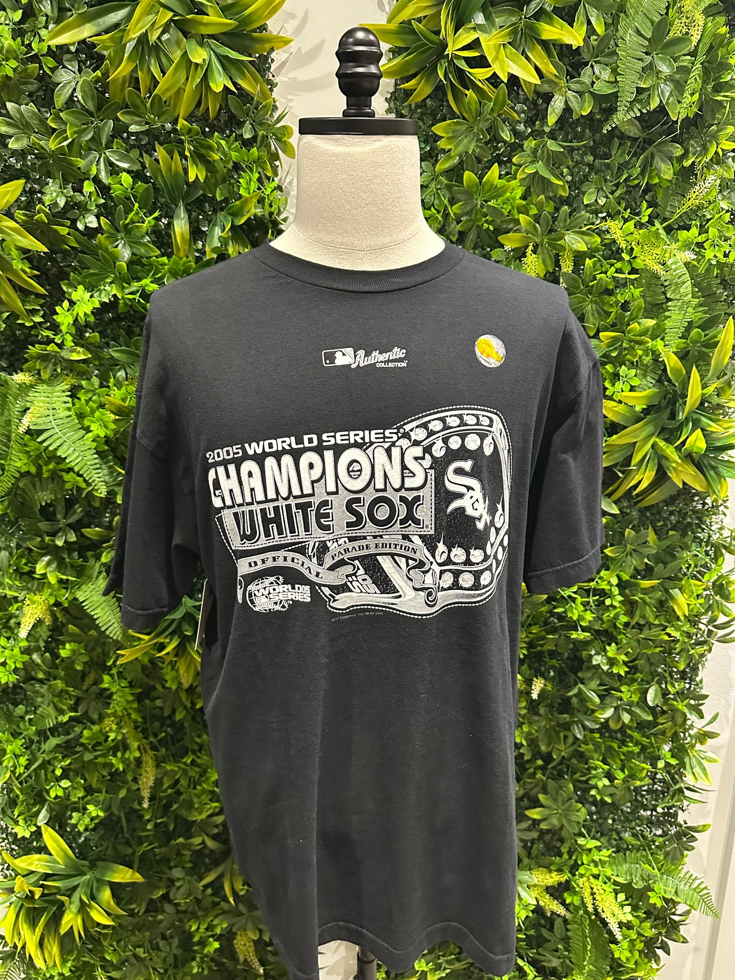 (Mens XL) 2005 Chicago White Sox World Series Champs Shirt 007