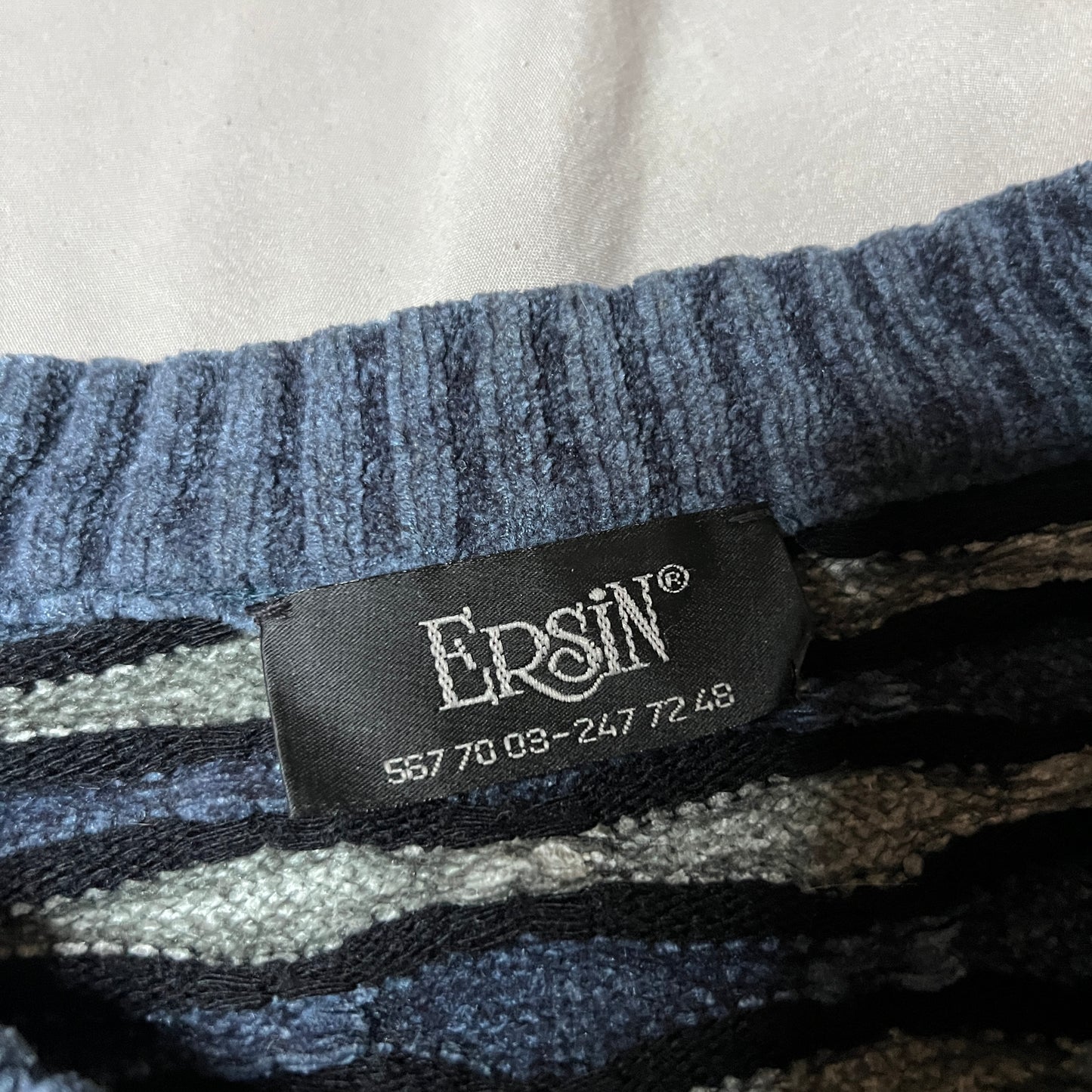 (Mens Large) 3D Knit Sweater