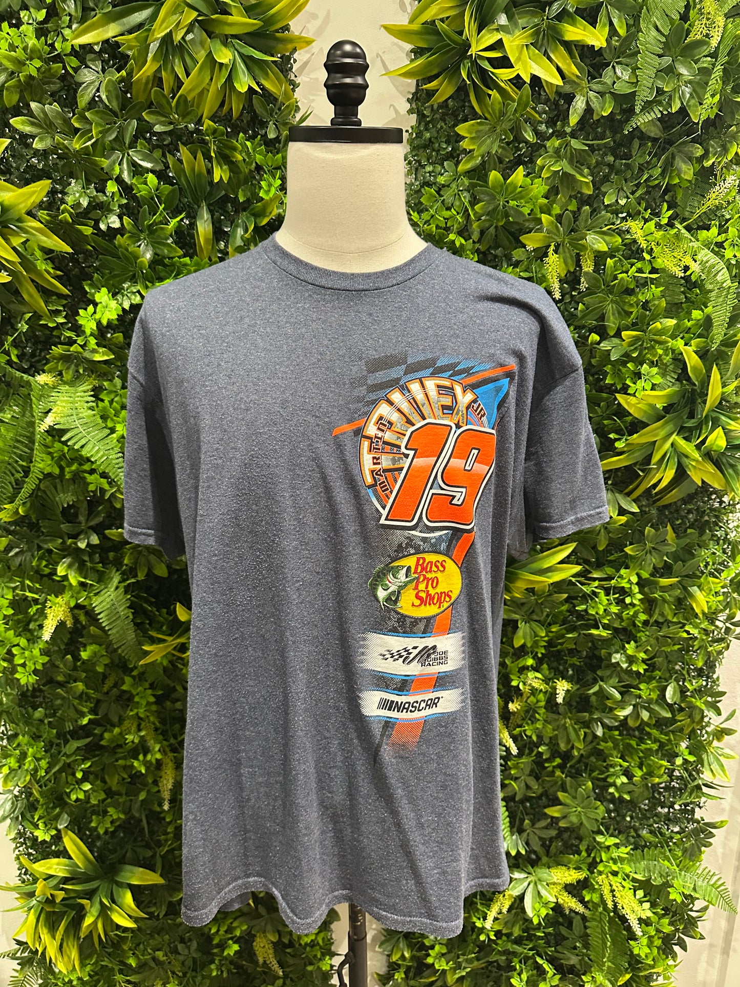 (Men XL) Martin Truex Jr. Joe Gibbs Racing Shirt