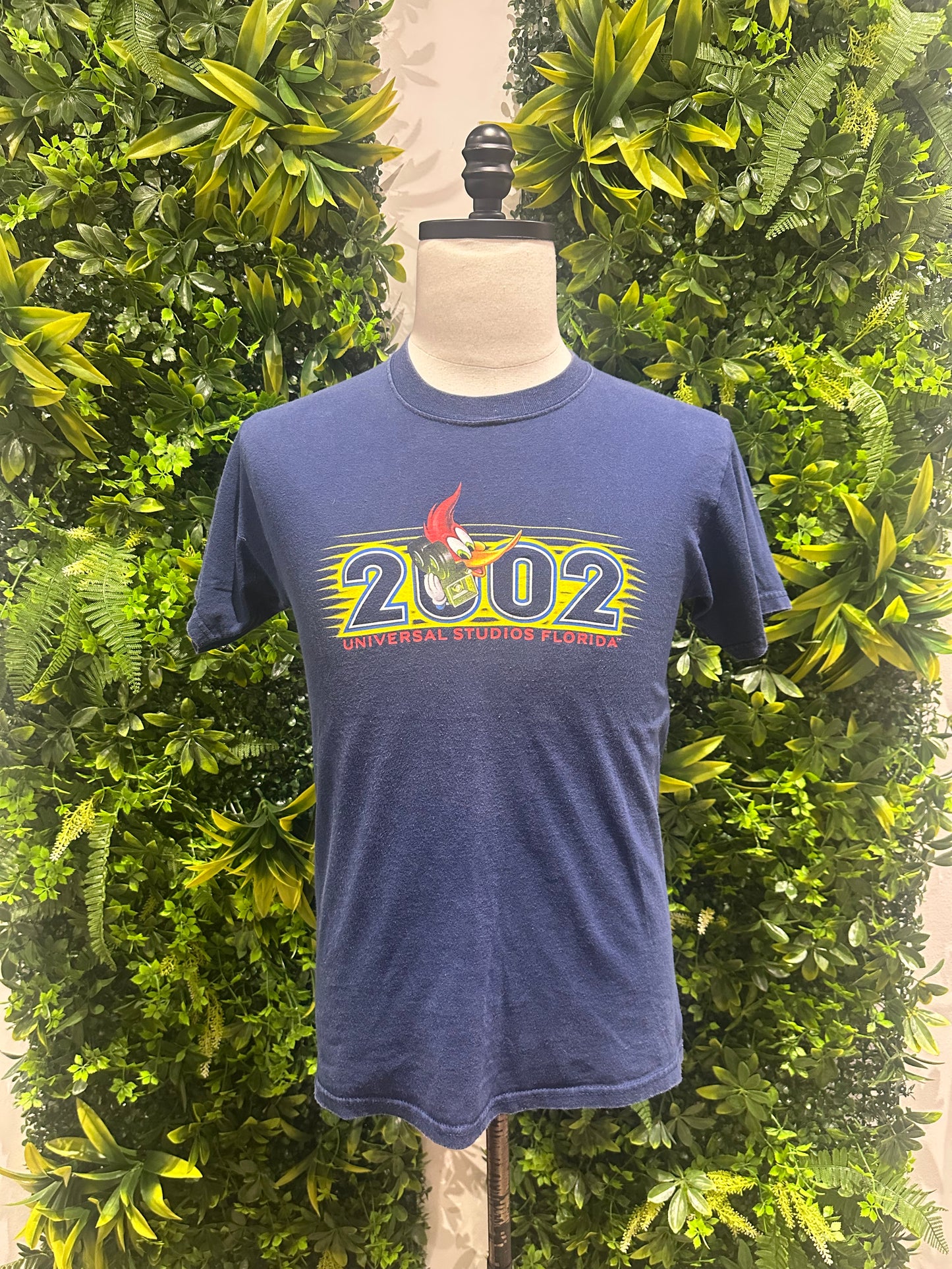 (Mens Small) 2002 Woody Woodpecker Shirt