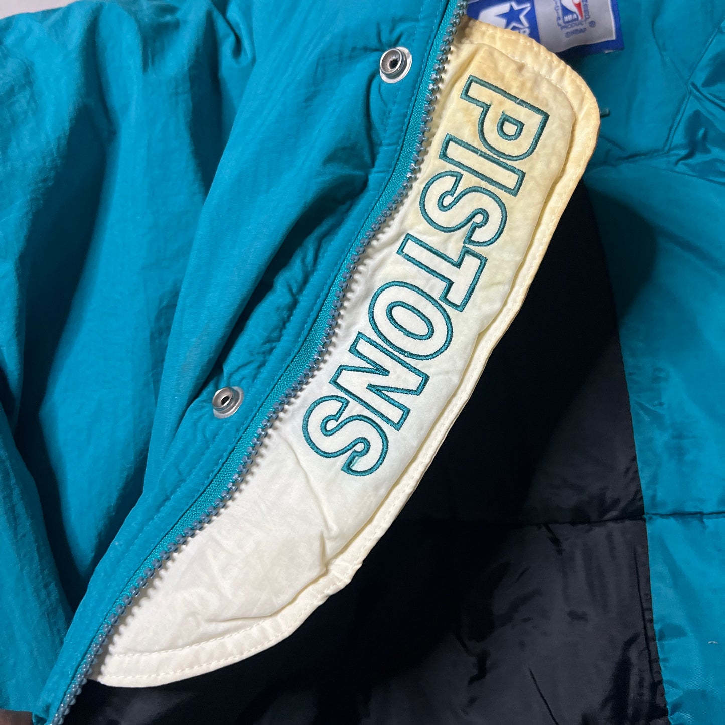 (Mens 2XL) Detroit Pistons Starter Jacket