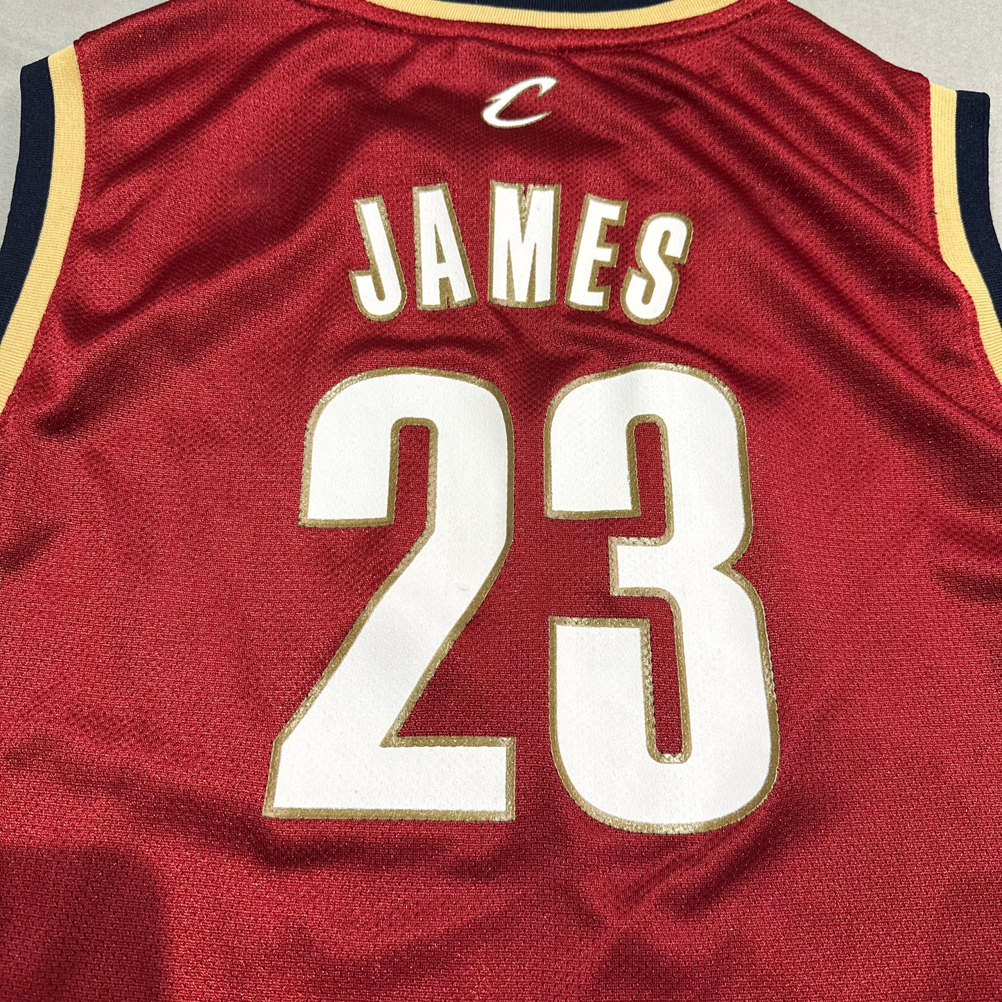 LeBron James Cleveland Cavaliers Jersey Kids Large