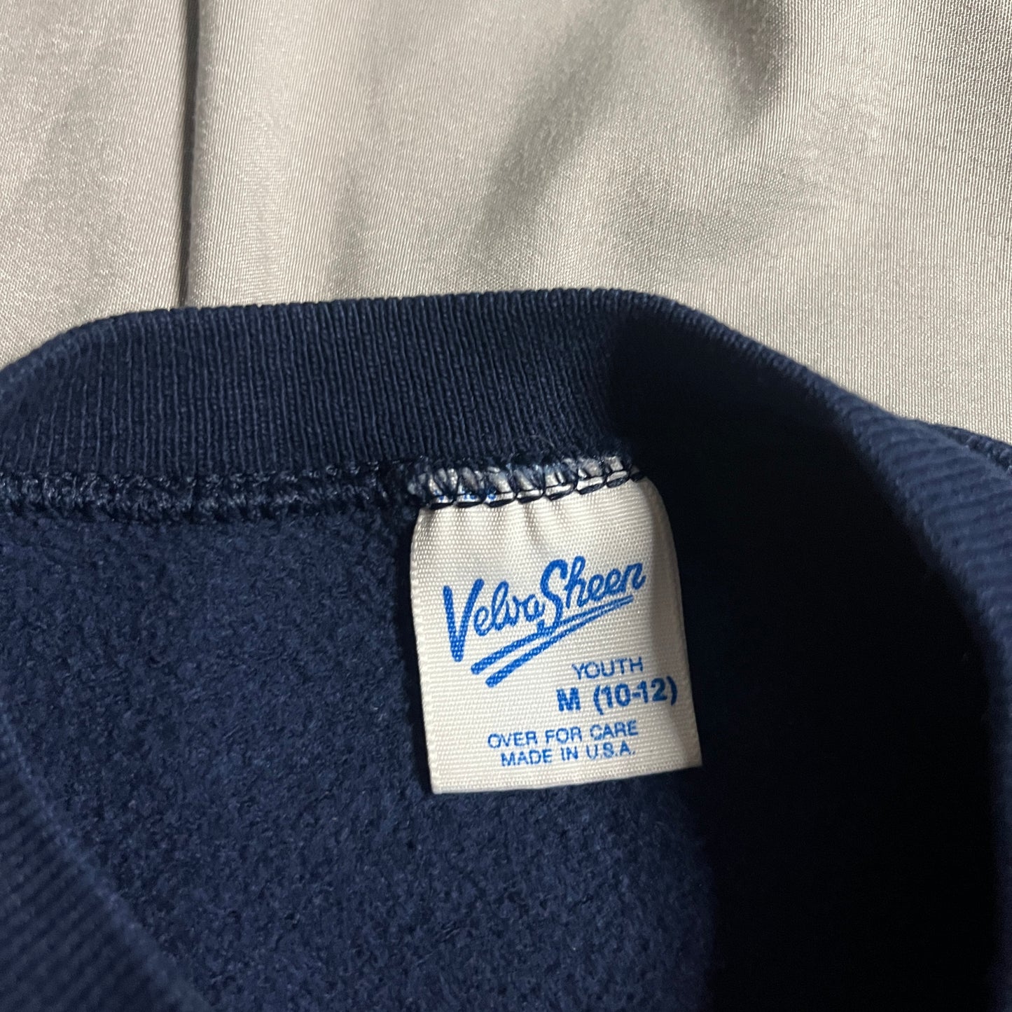 (Kids Medium) 90s Notre Dame Sweater