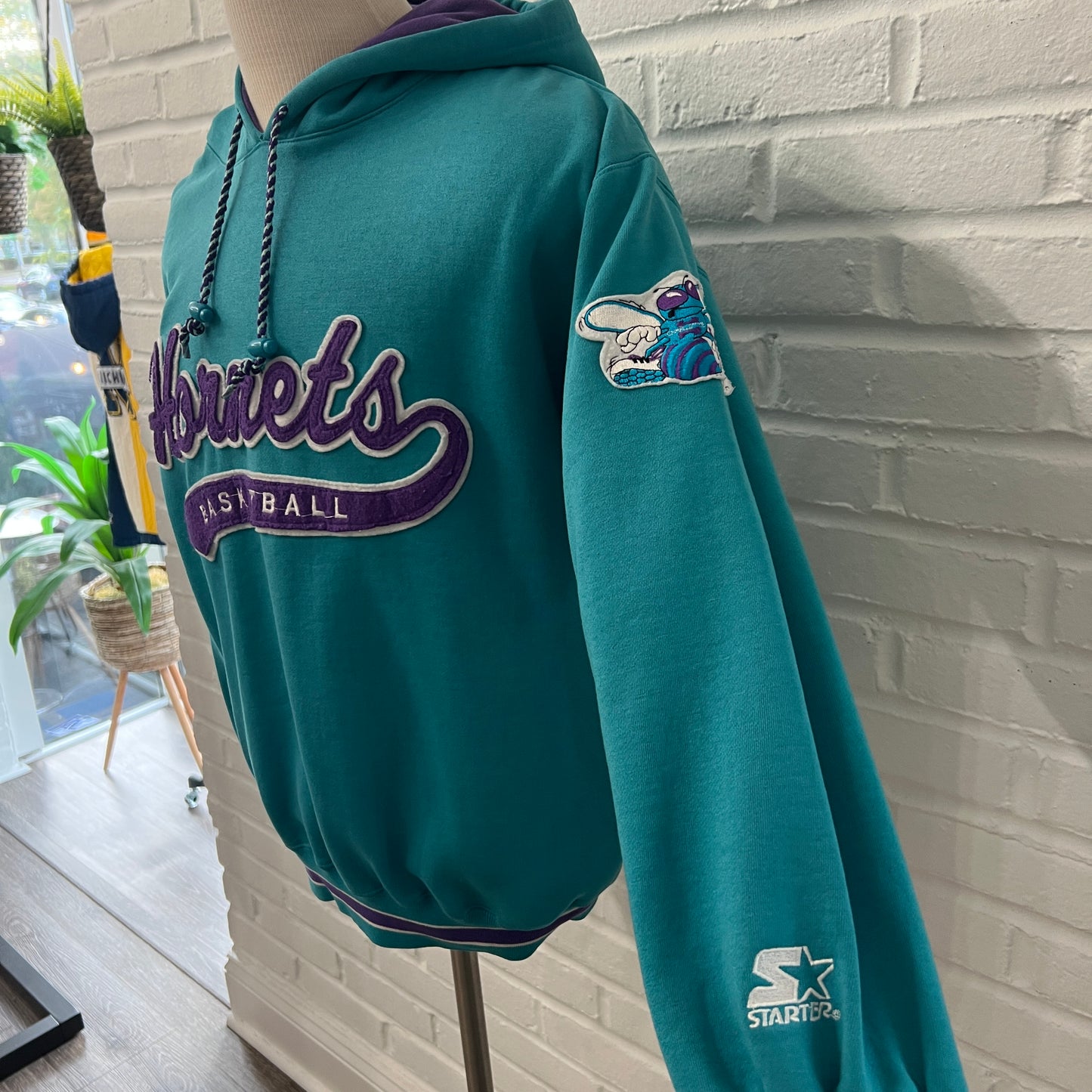 (Mens Large) 90s Charlotte Hornets Starter Hoodie