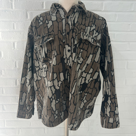 (Mens 2XL) Camo Button Up Shirt