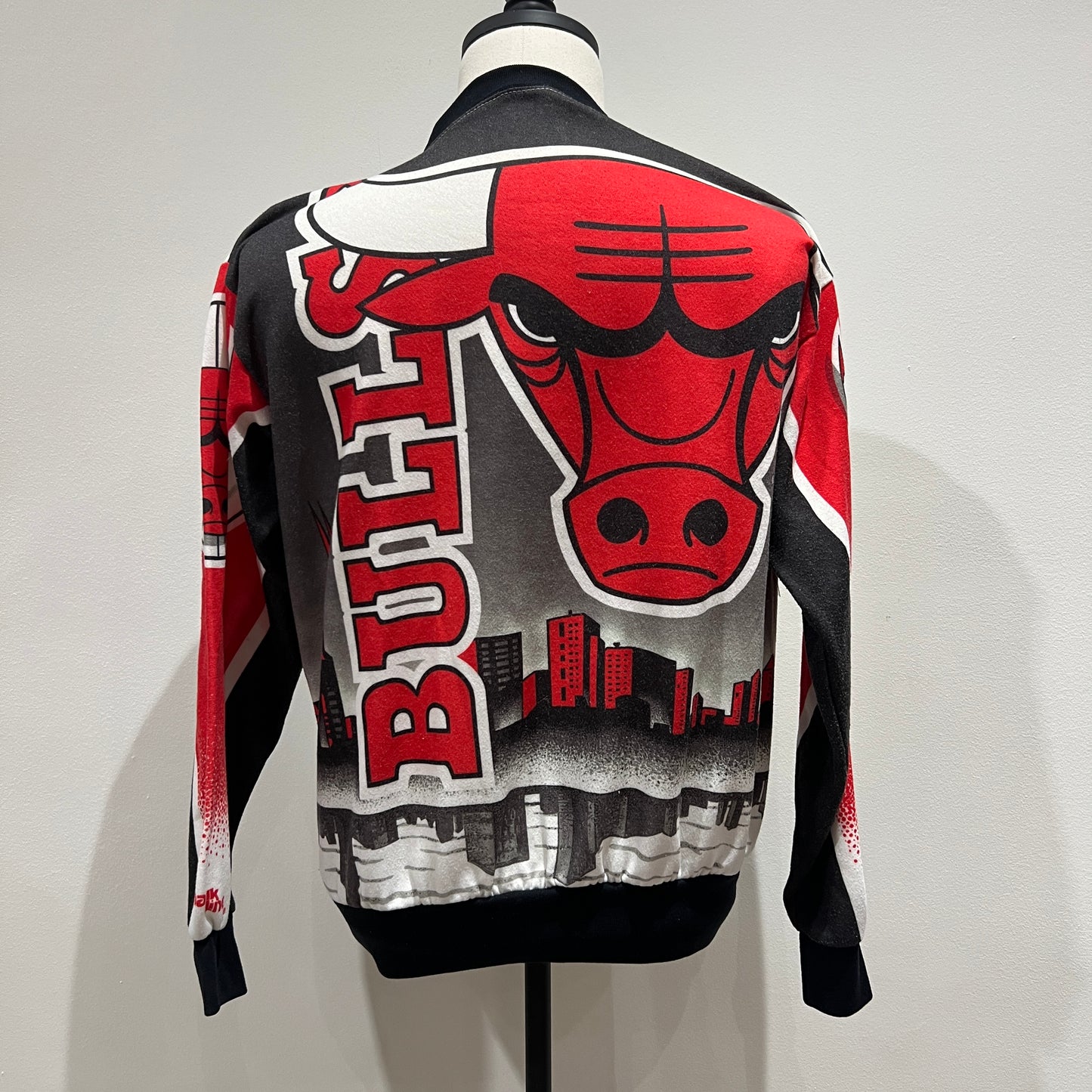 (Mens Large) 90s Chicago Bulls Animation Sweater