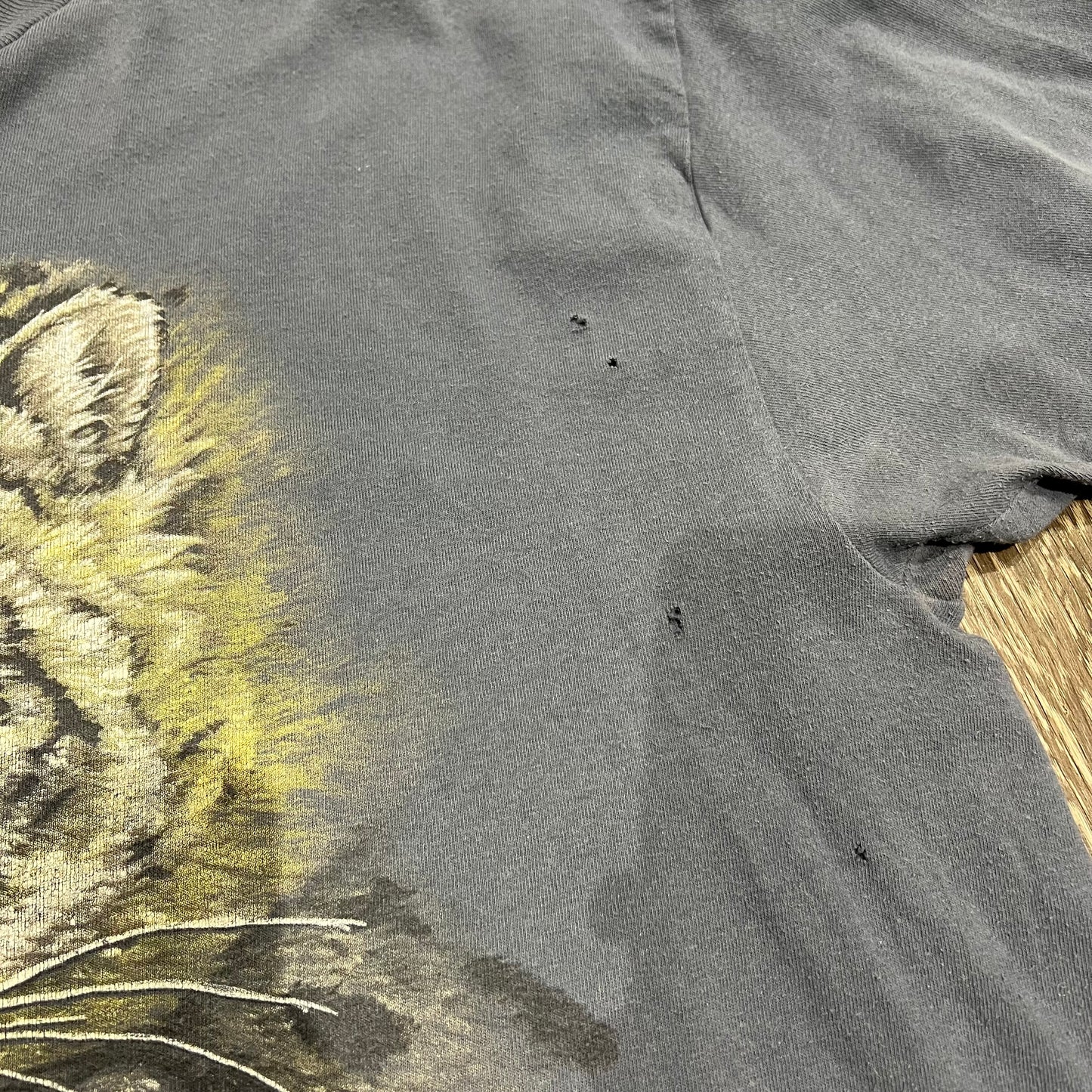 (Mens XL) Snow Lepoard Cat Shirt
