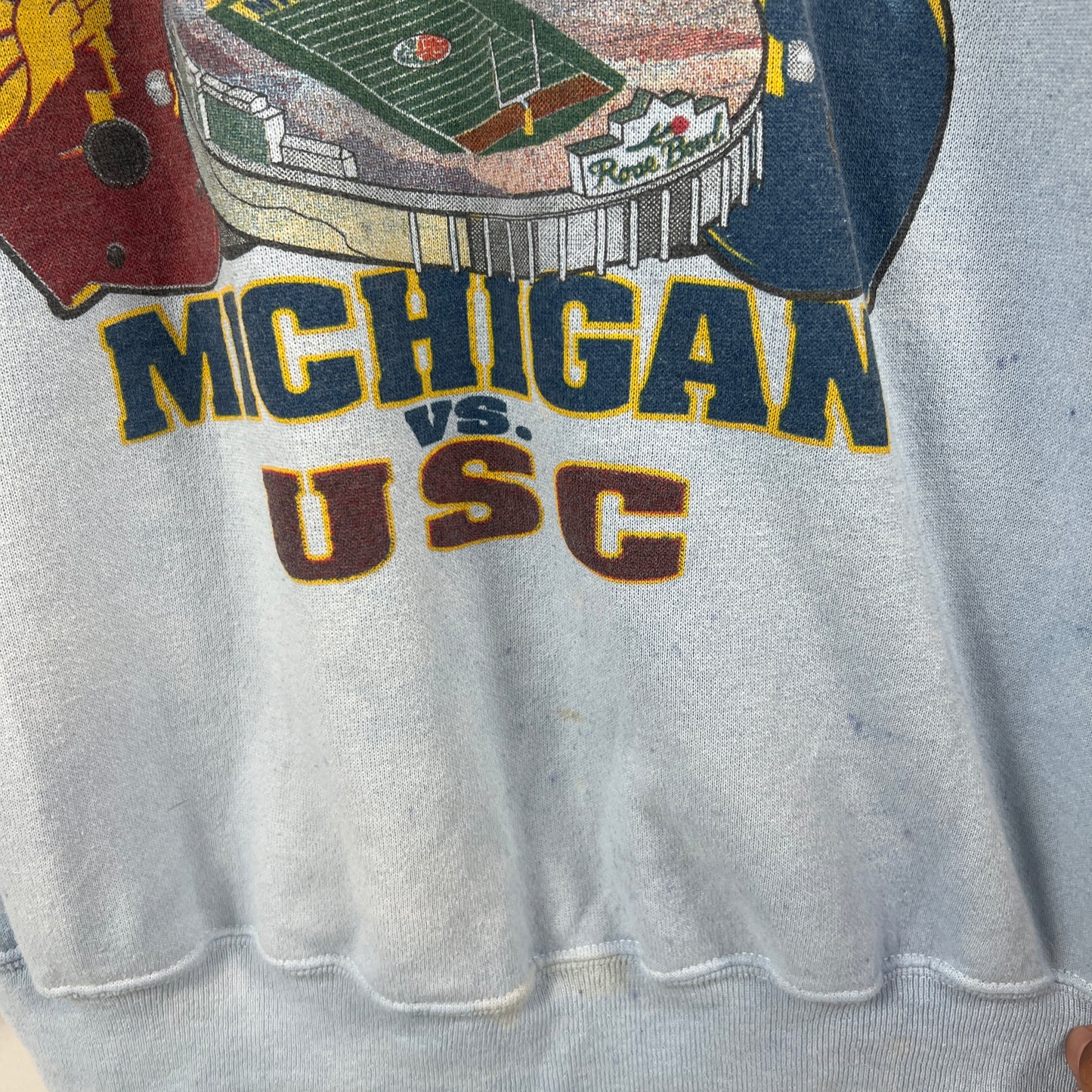(Womans Large) 1990 Rose Bowl USC vs Michigan Sweater