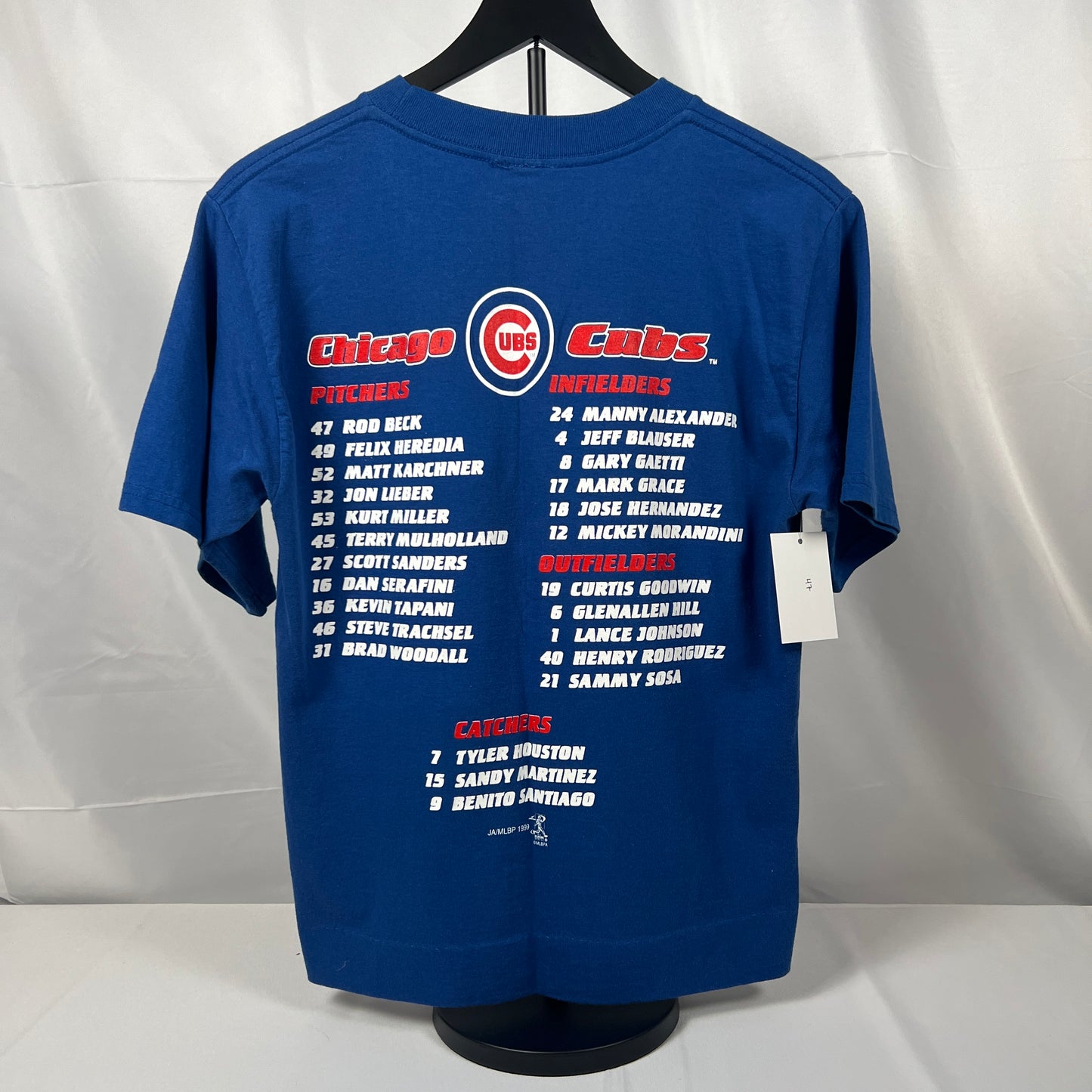 (Mens Small) 1999 Chicago Cubs Roster Shirt