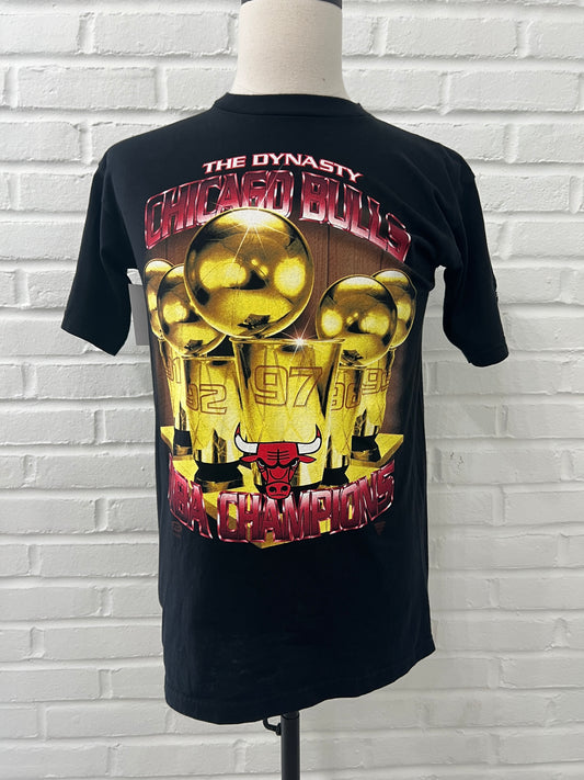 (Mens Small) 1997 Chicago Bulls Shirt