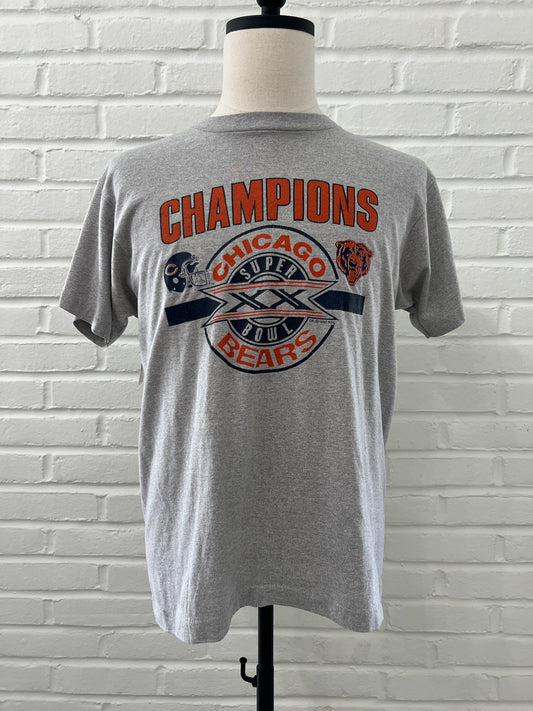 (Womans Medium) 1986 Chicago Bears Shirt